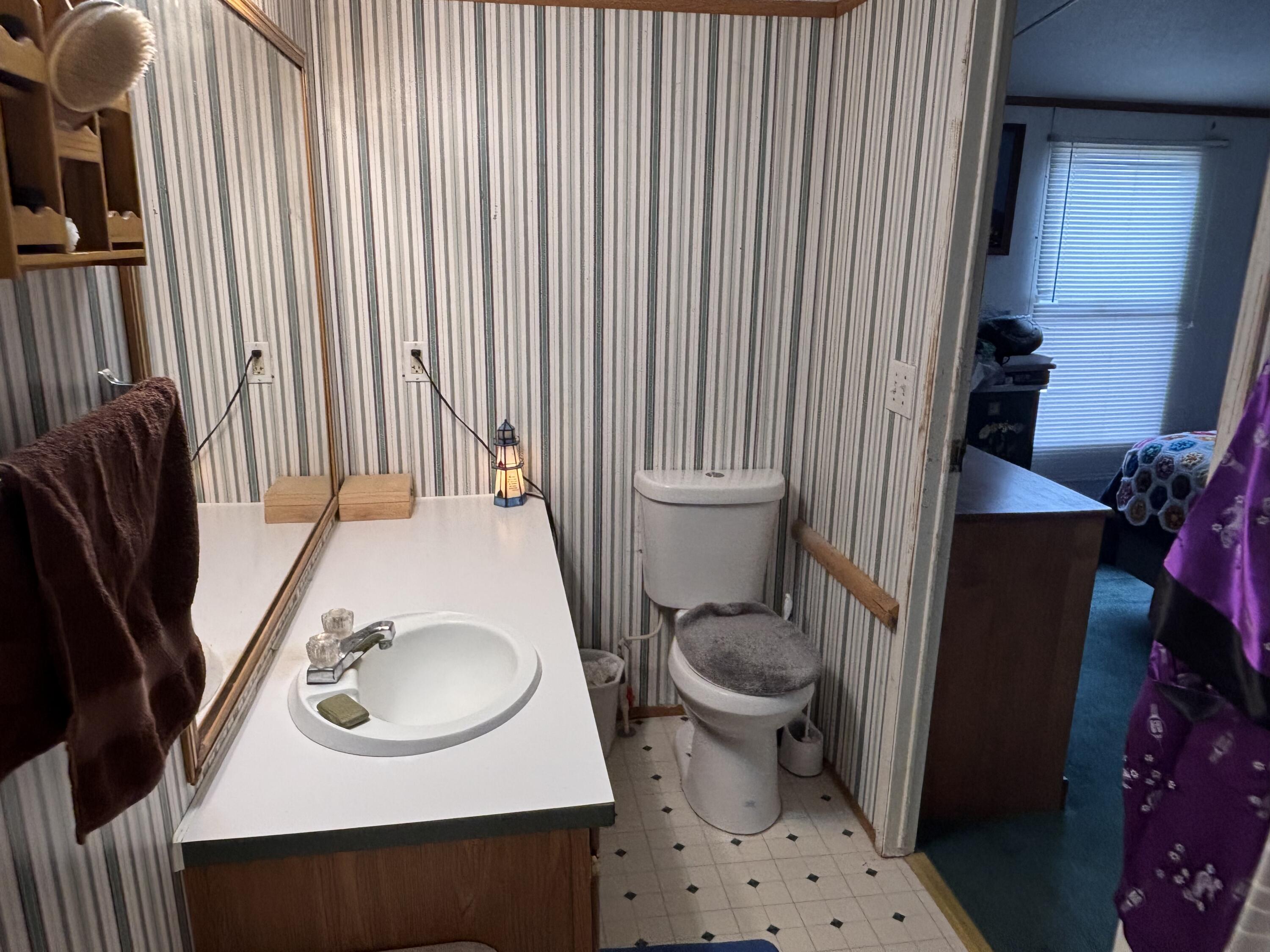 233 Turquoise Trail