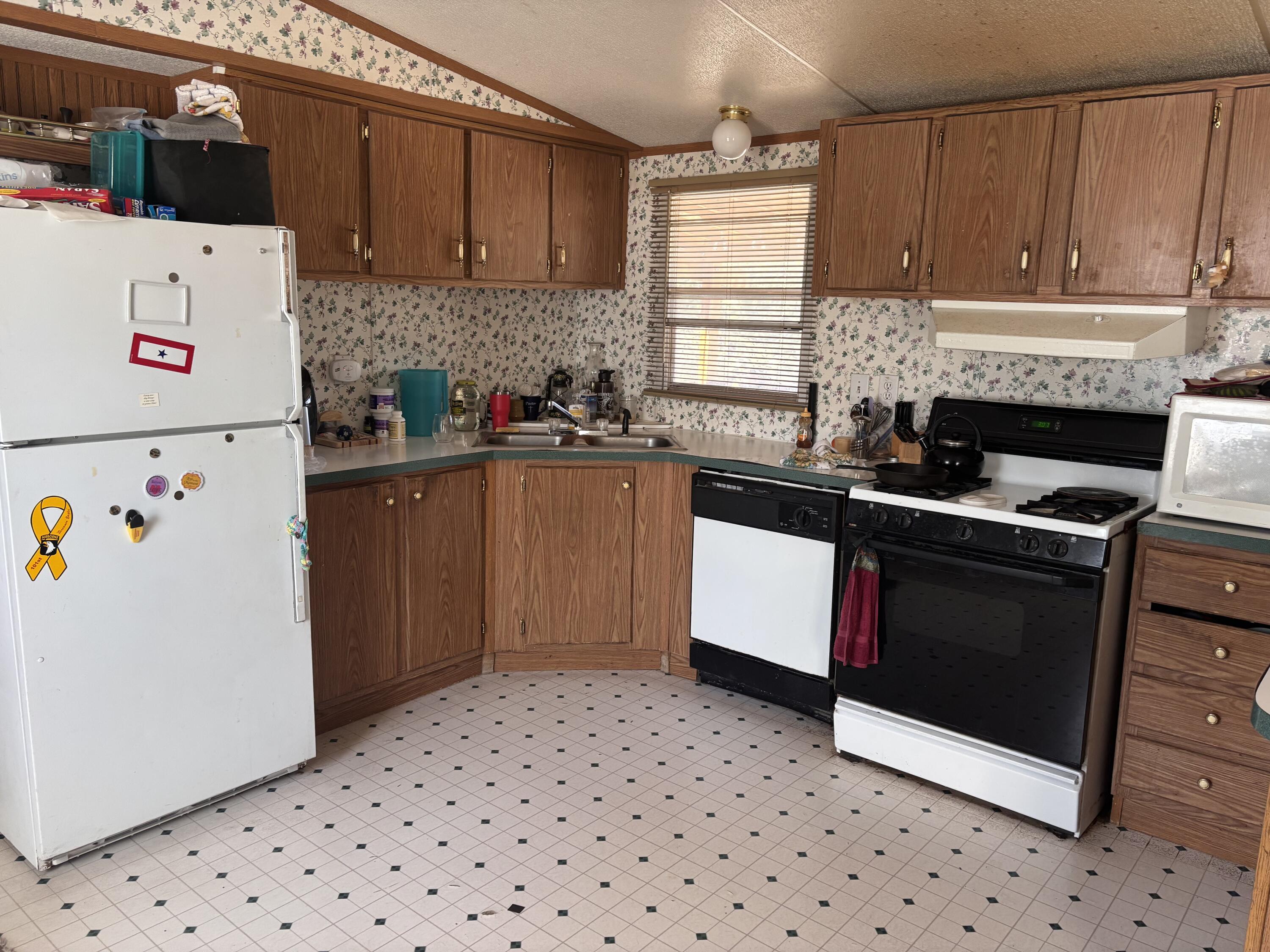 233 Turquoise Trail