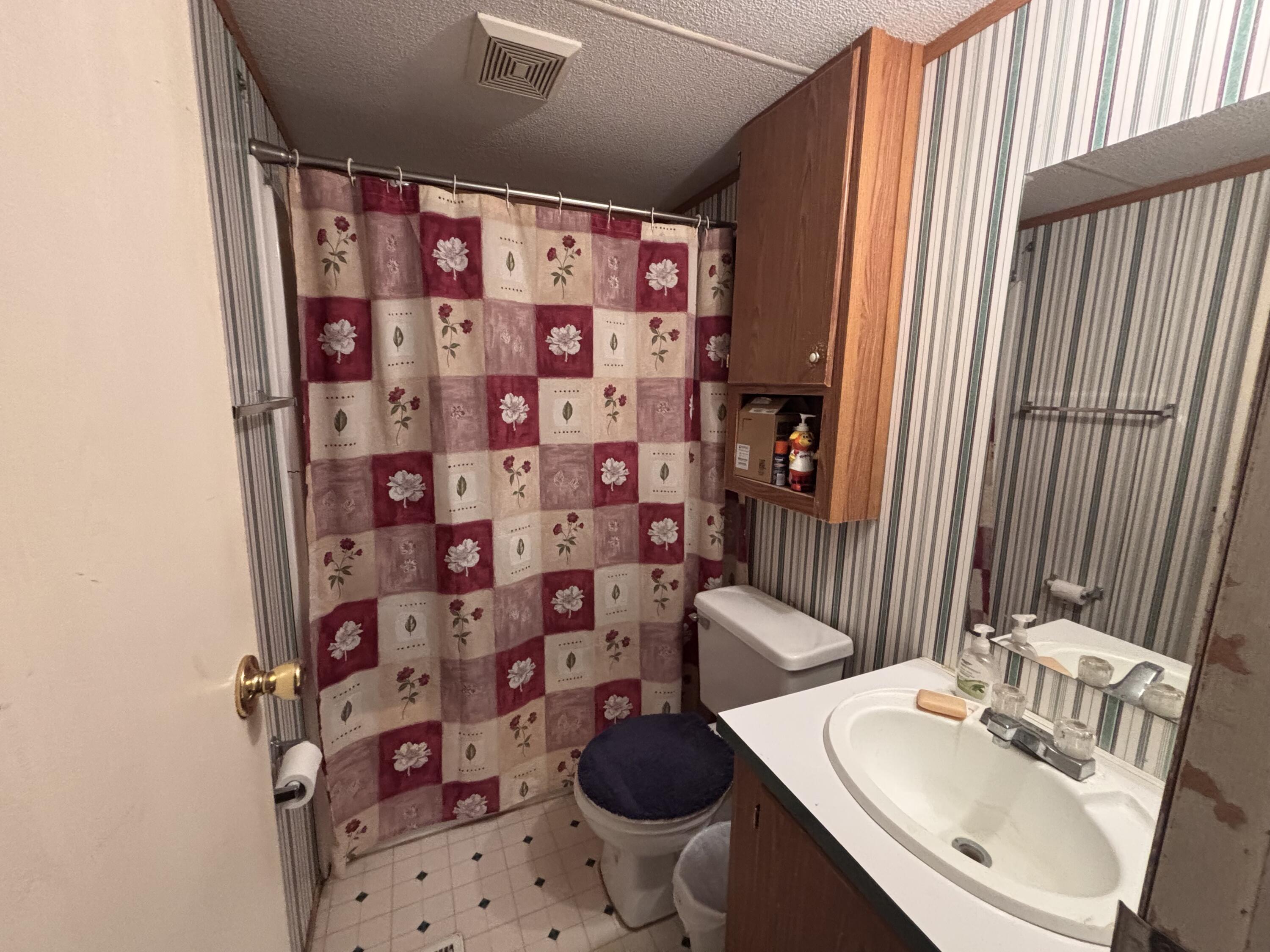 233 Turquoise Trail