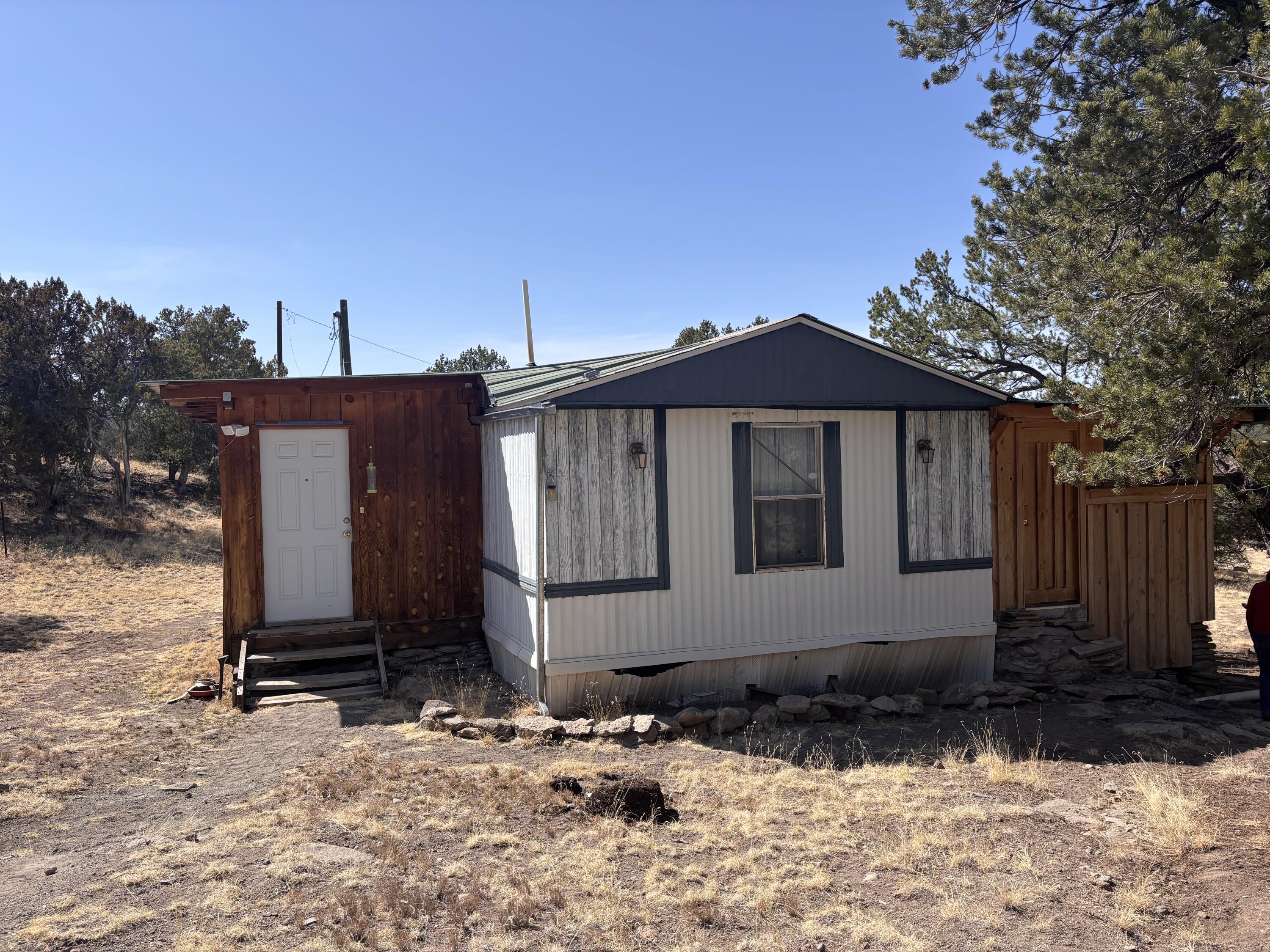 233 Turquoise Trail