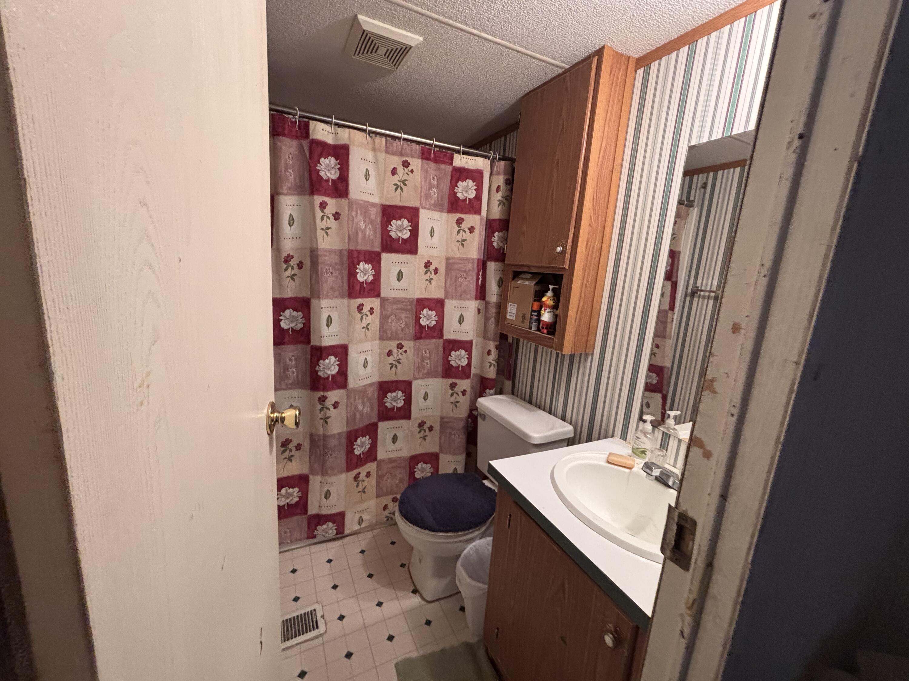 233 Turquoise Trail