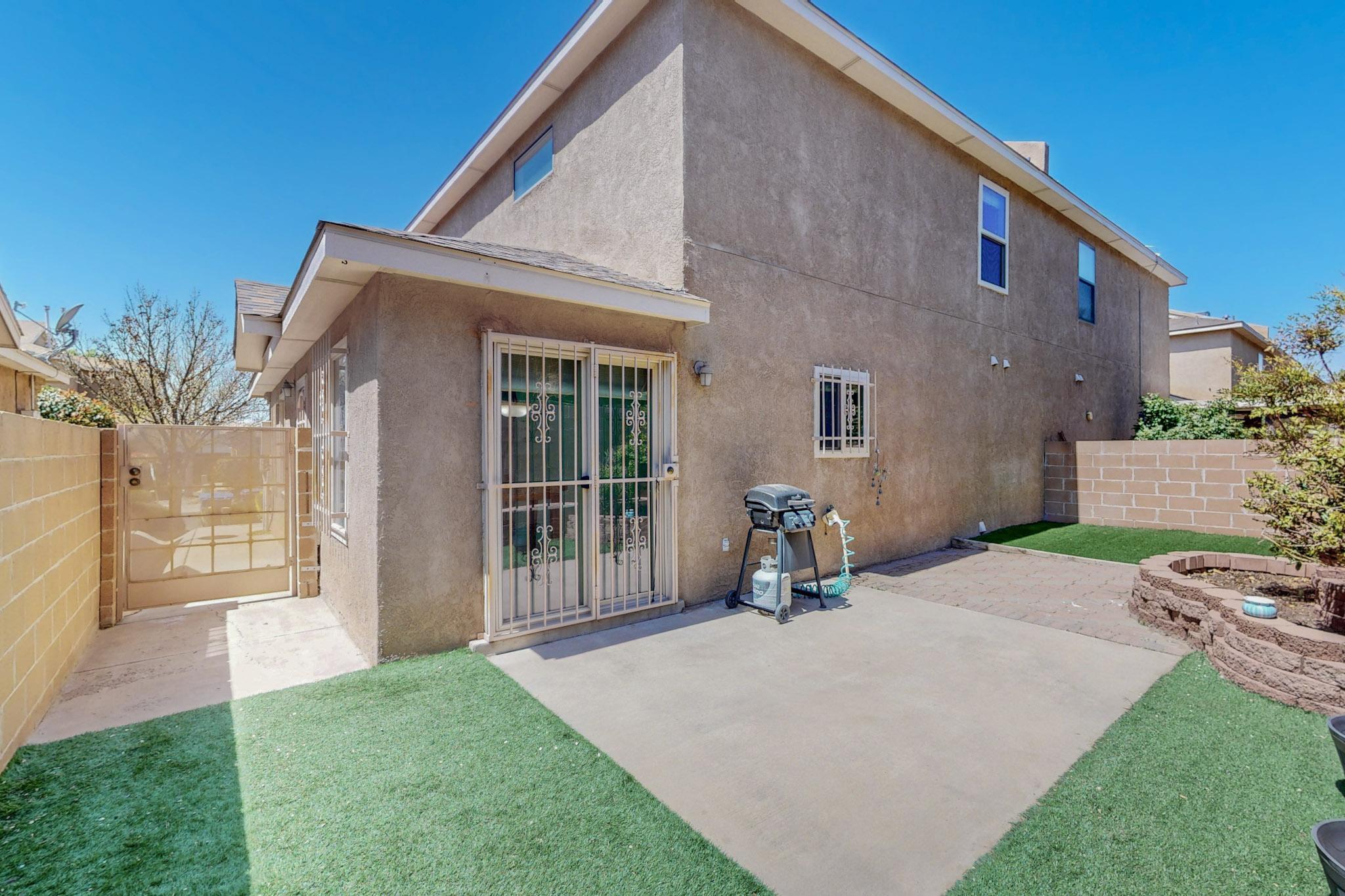 8616 EL MONTE Lane NE