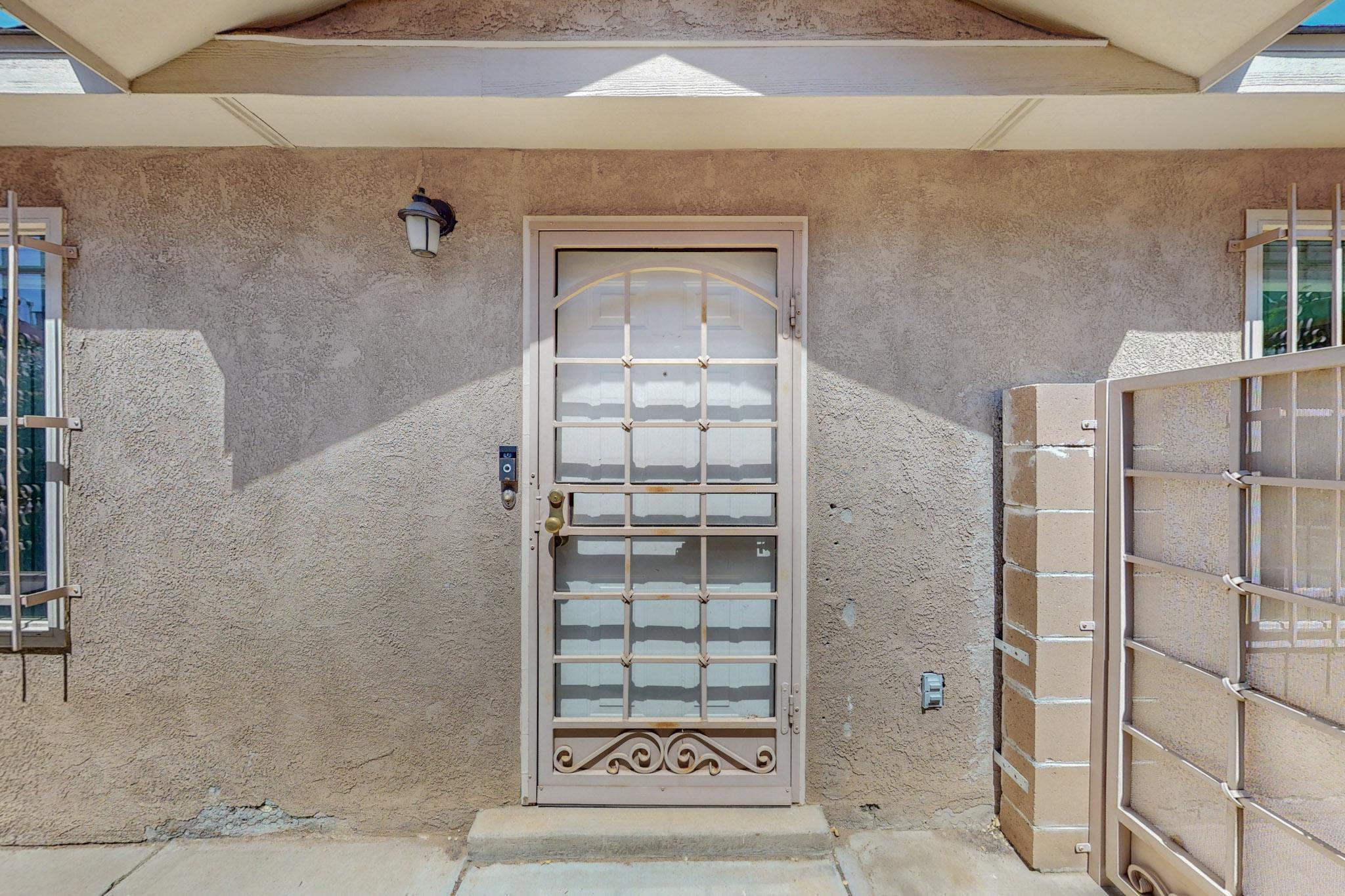 8616 EL MONTE Lane NE