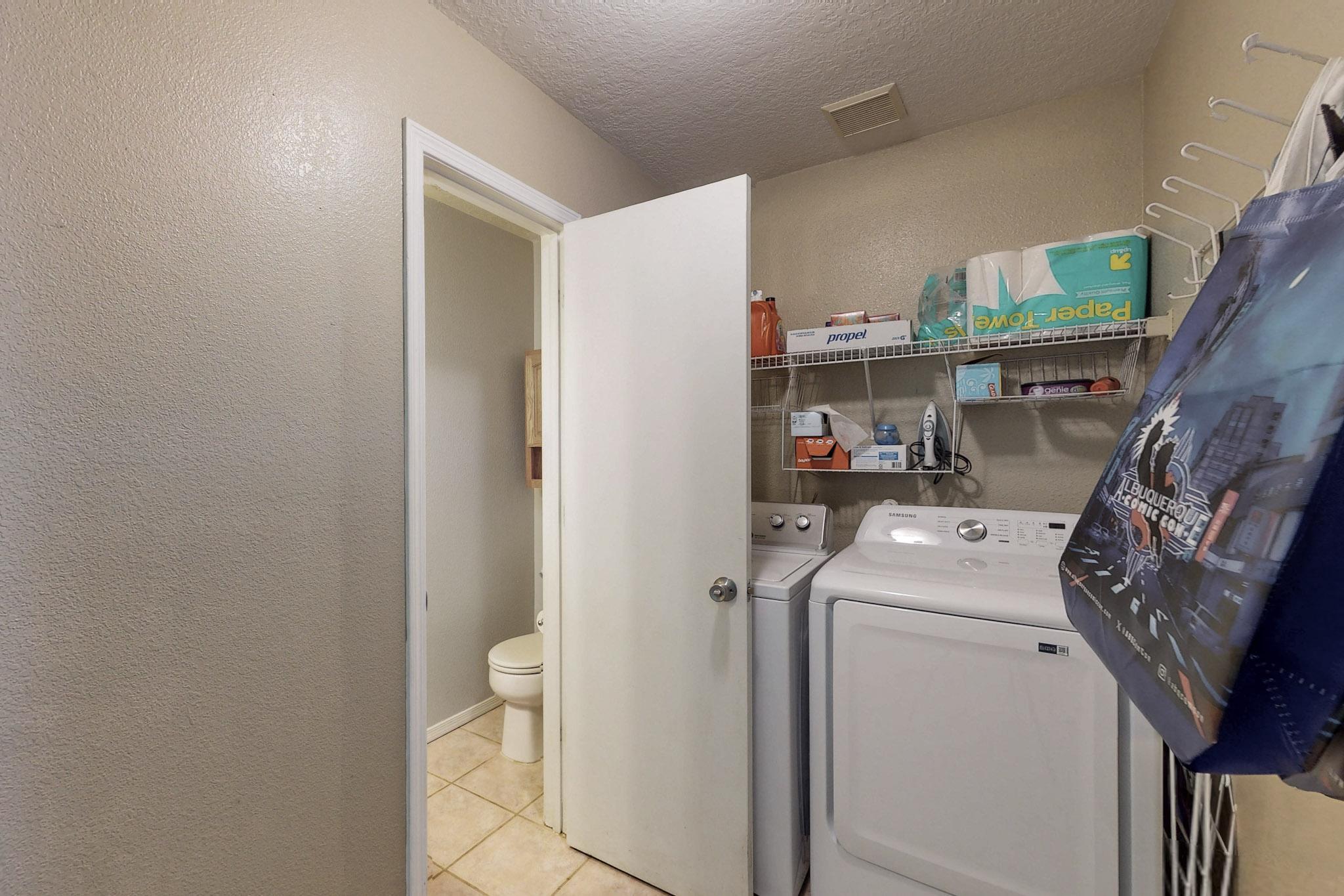 8616 EL MONTE Lane NE