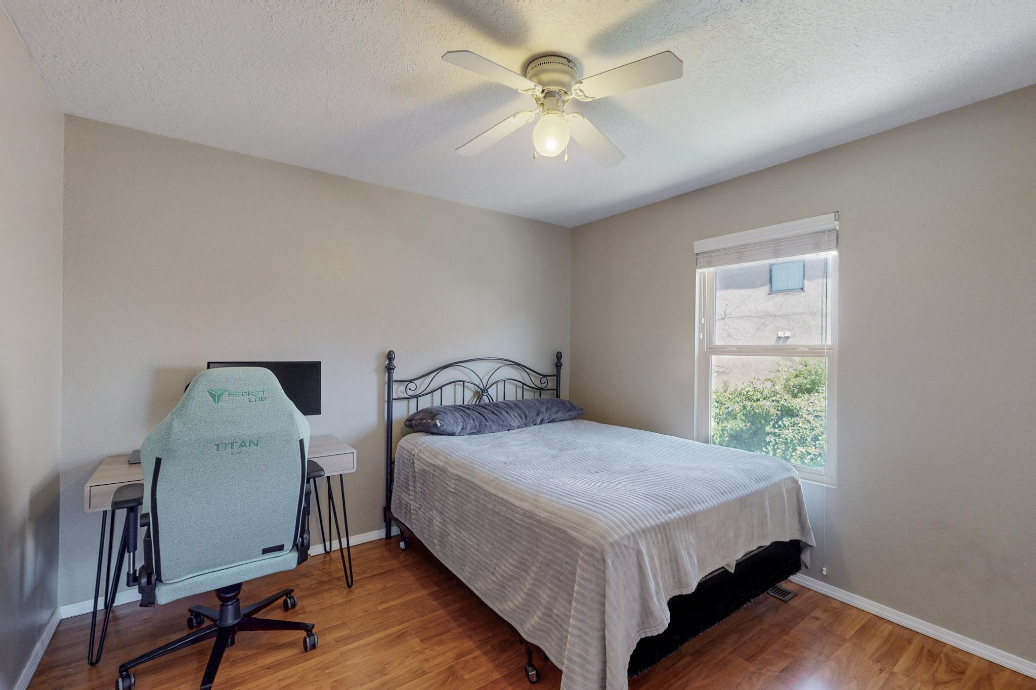 8616 EL MONTE Lane NE