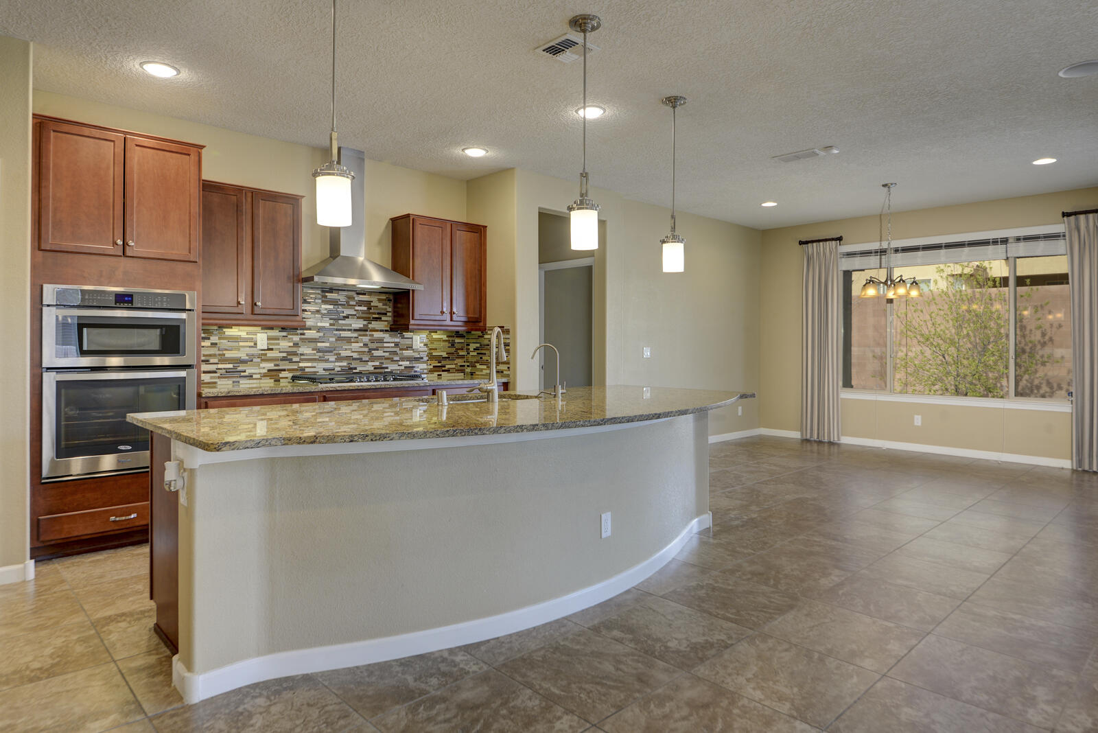 2115 CAVE CREEK Lane NW