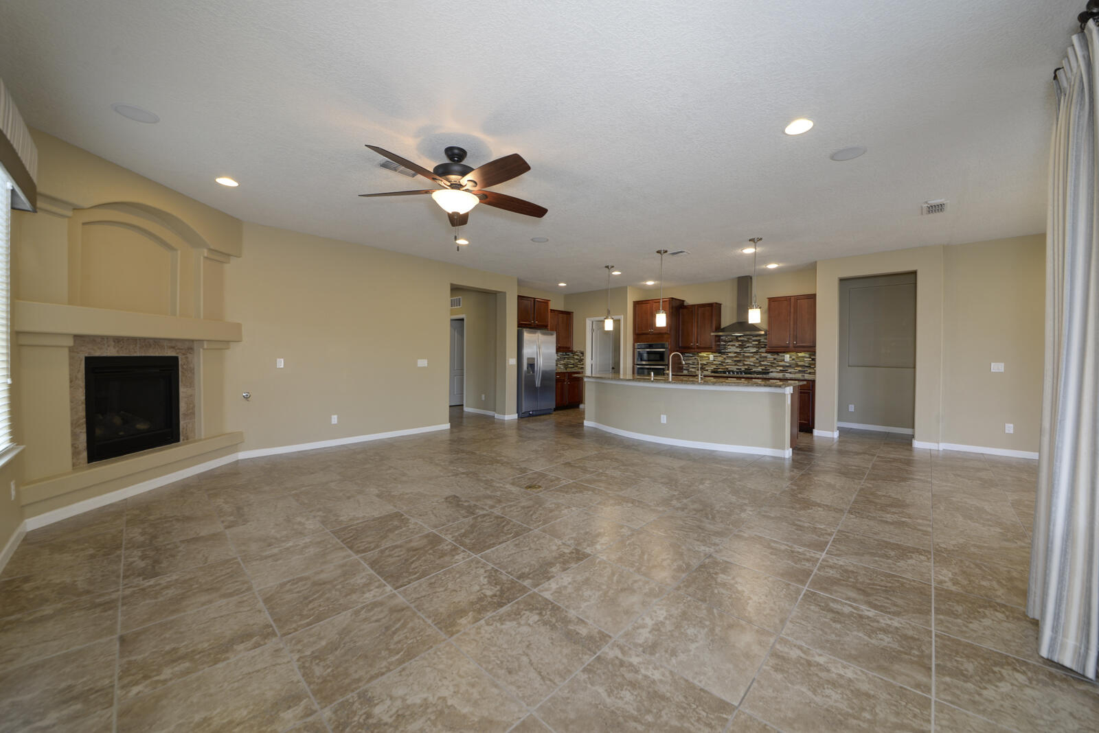 2115 CAVE CREEK Lane NW