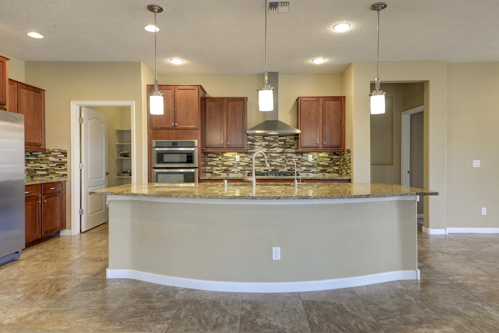 2115 CAVE CREEK Lane NW