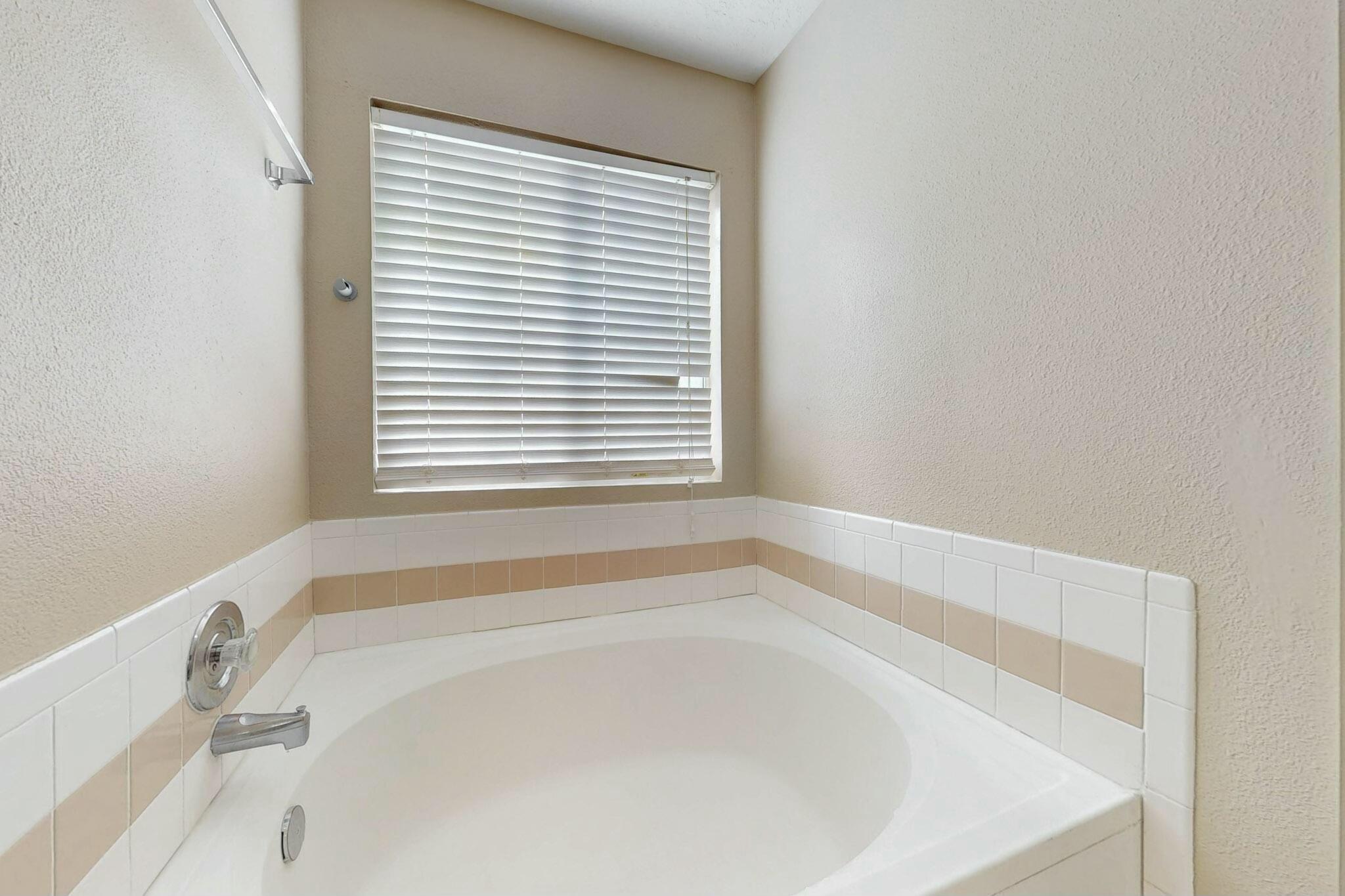 10508 FIGARO Drive NW