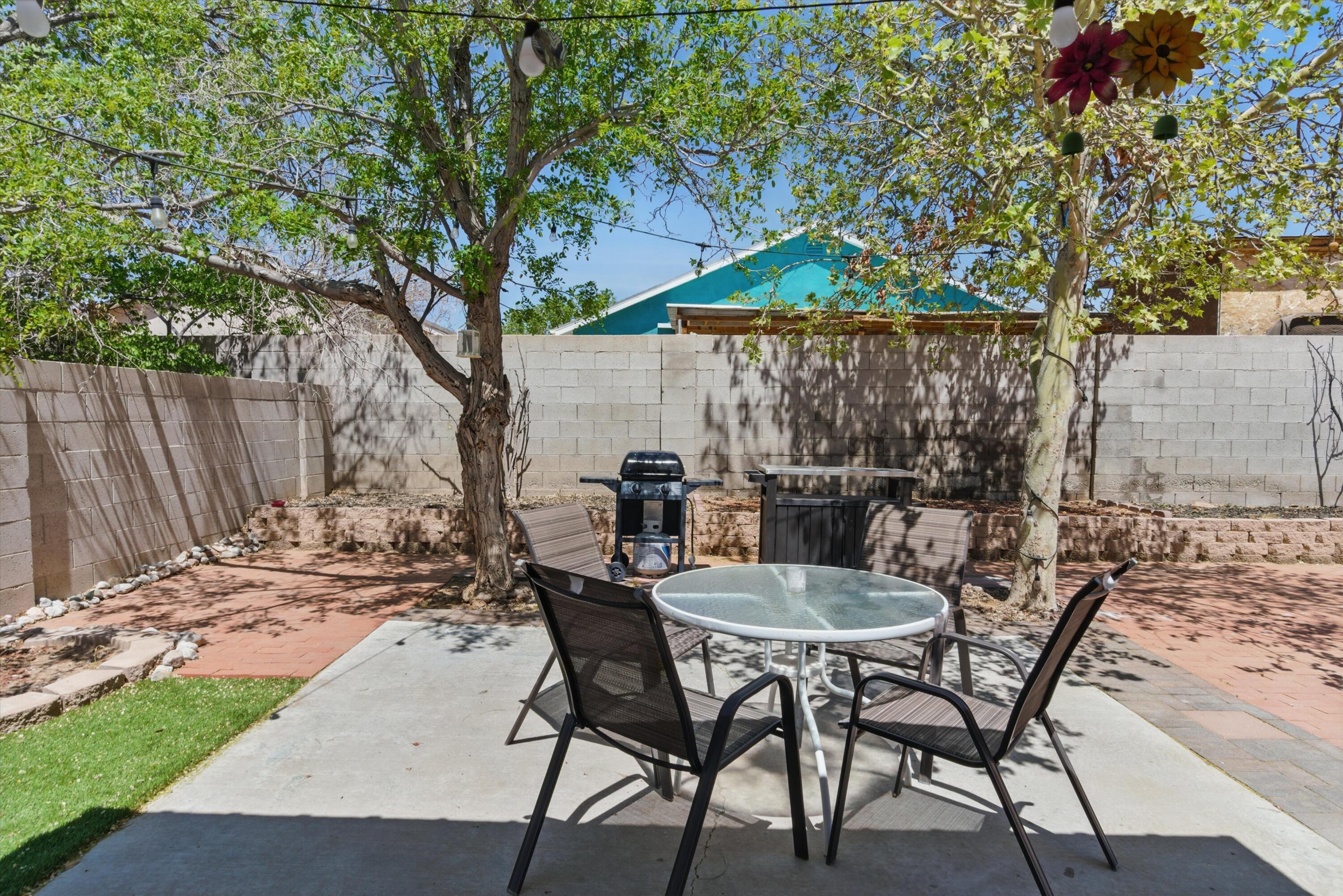 7405 BLUE AVENA Avenue SW