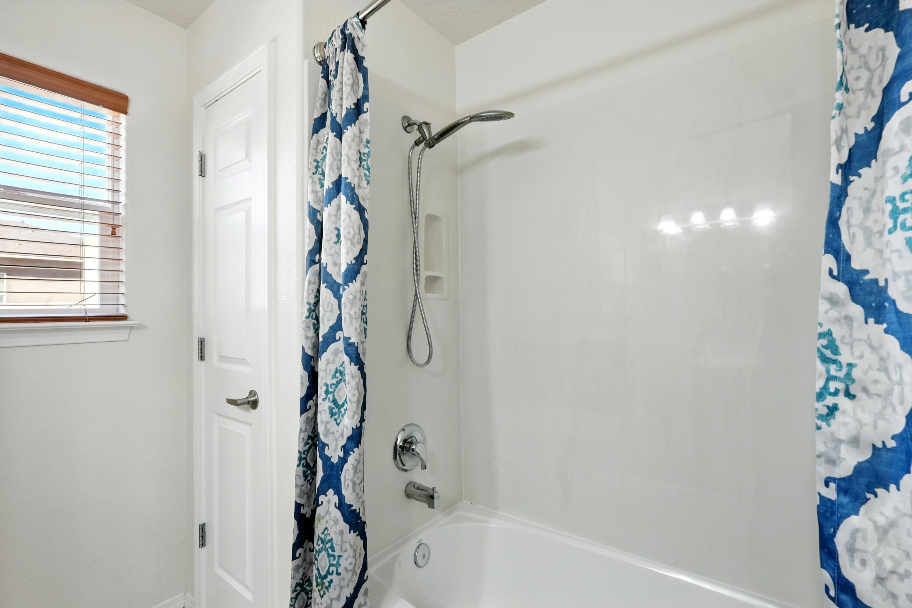 5124 STONE MOUNTAIN Road NW