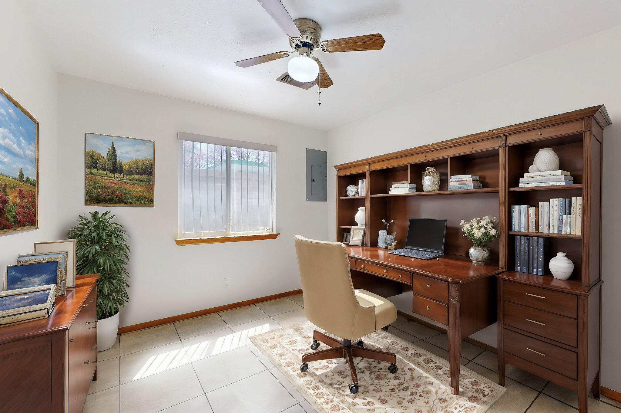 8021 Ruidoso Court NE