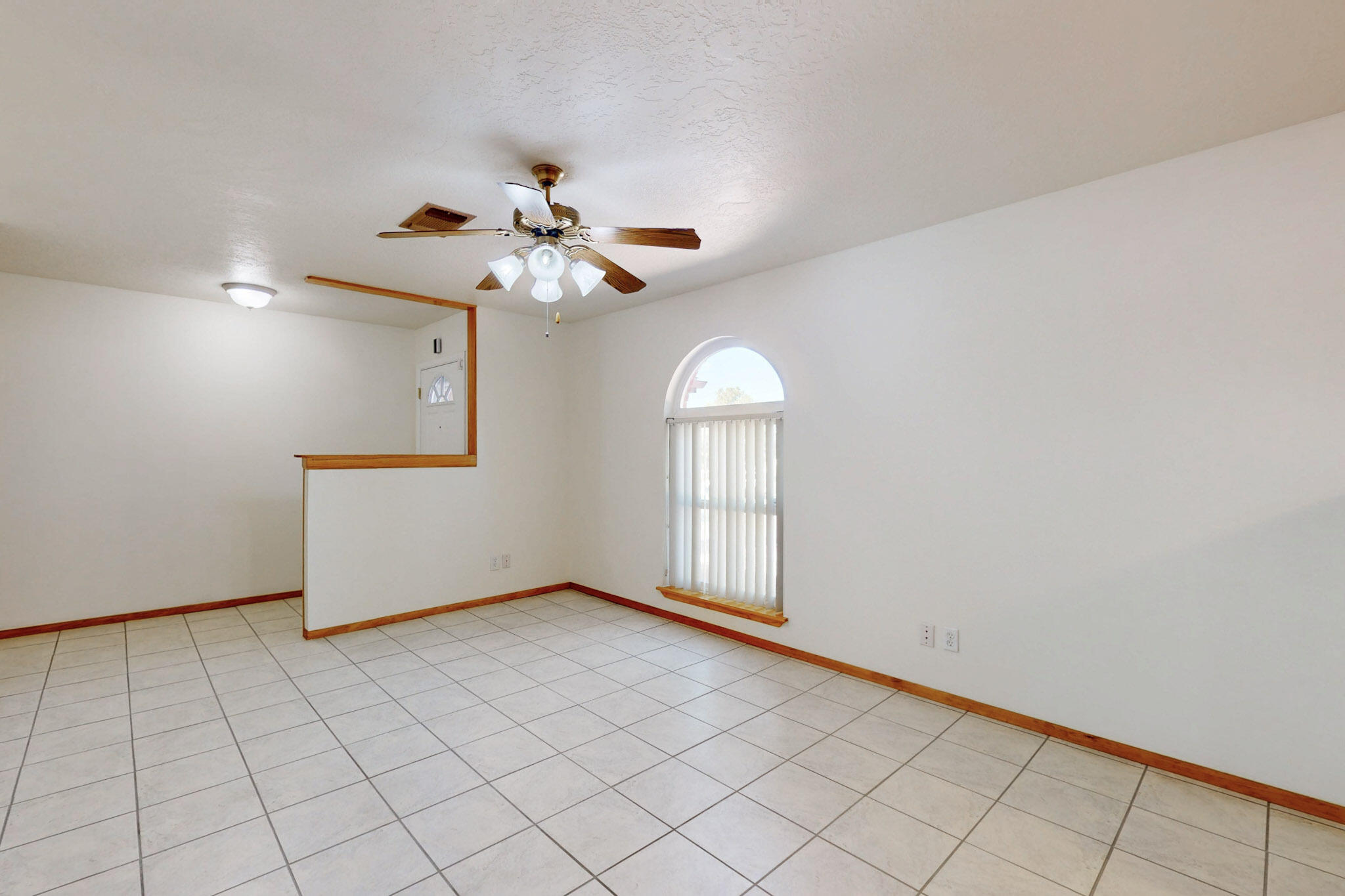 8021 Ruidoso Court NE