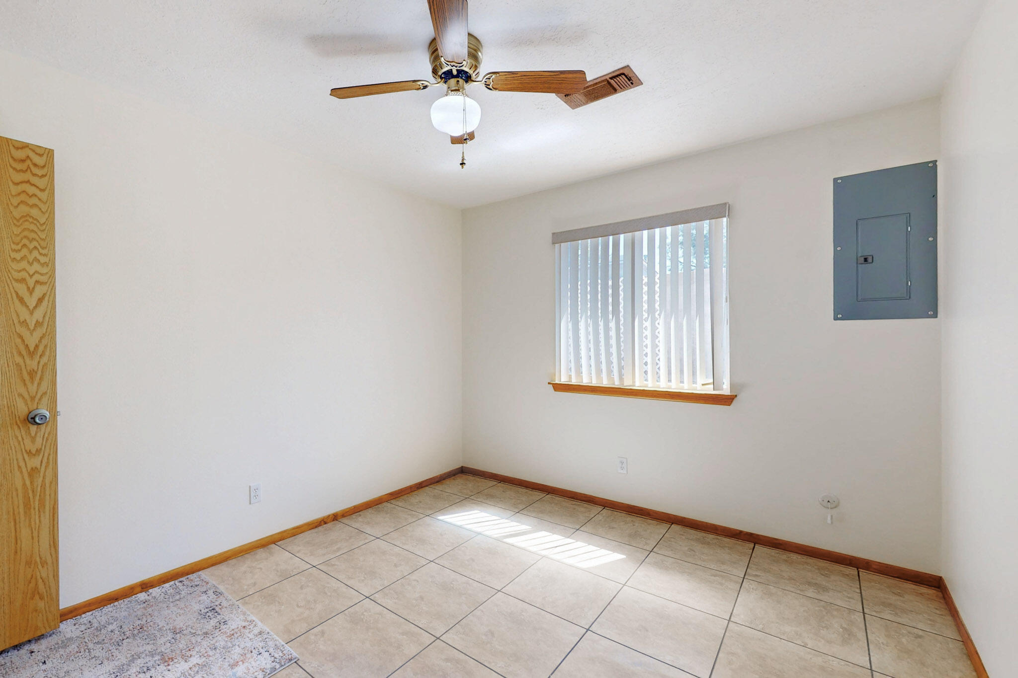 8021 Ruidoso Court NE