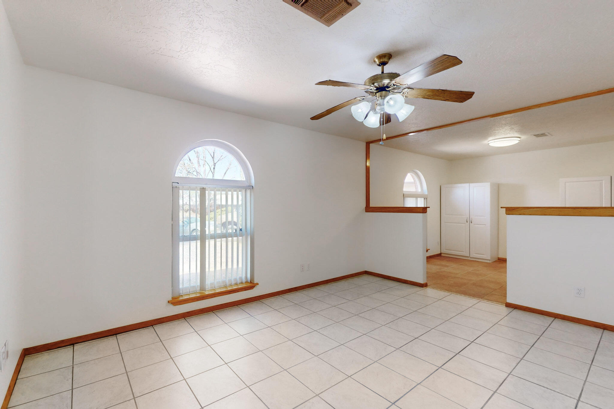 8021 Ruidoso Court NE