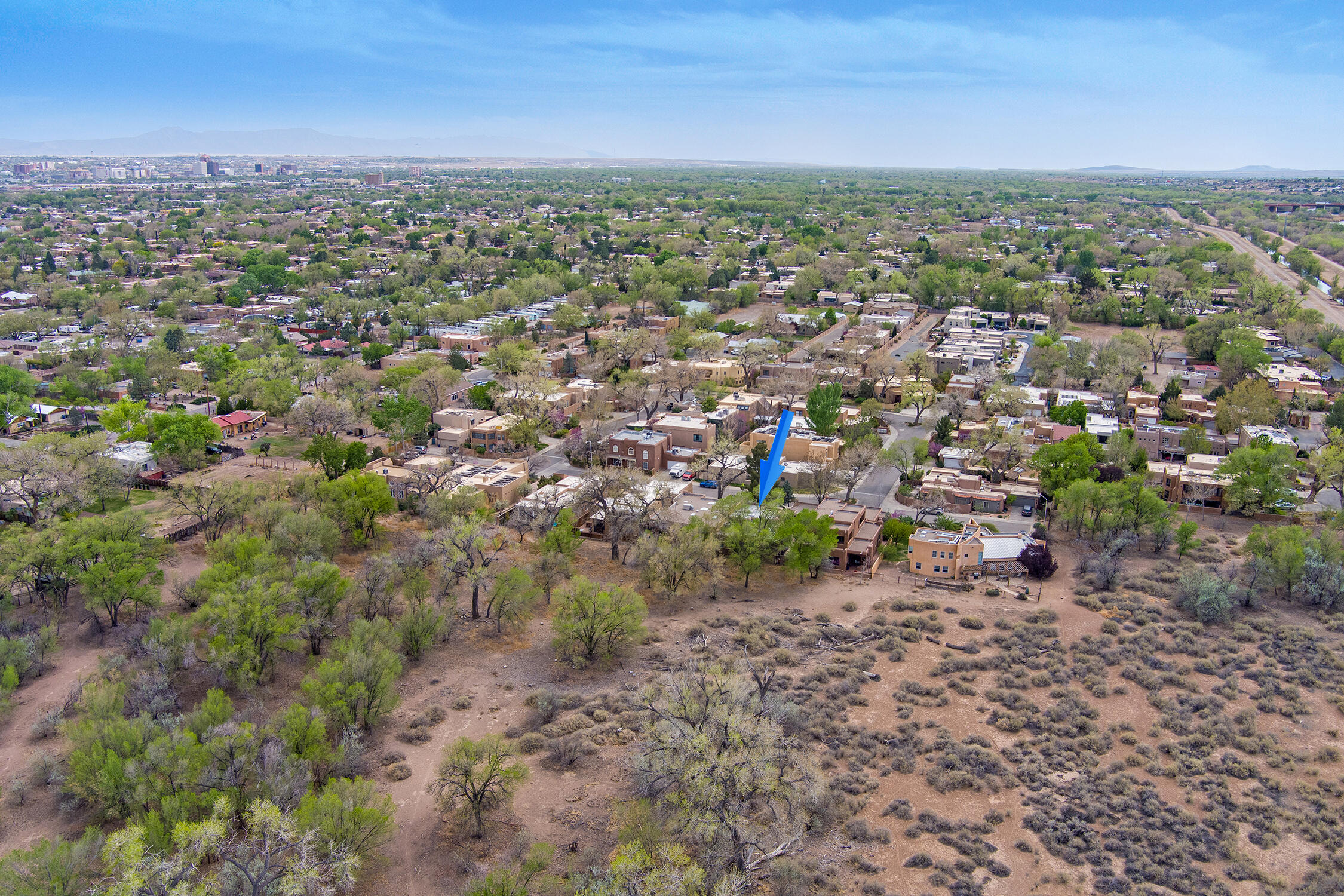 3017 CALLE DEL BOSQUE NW