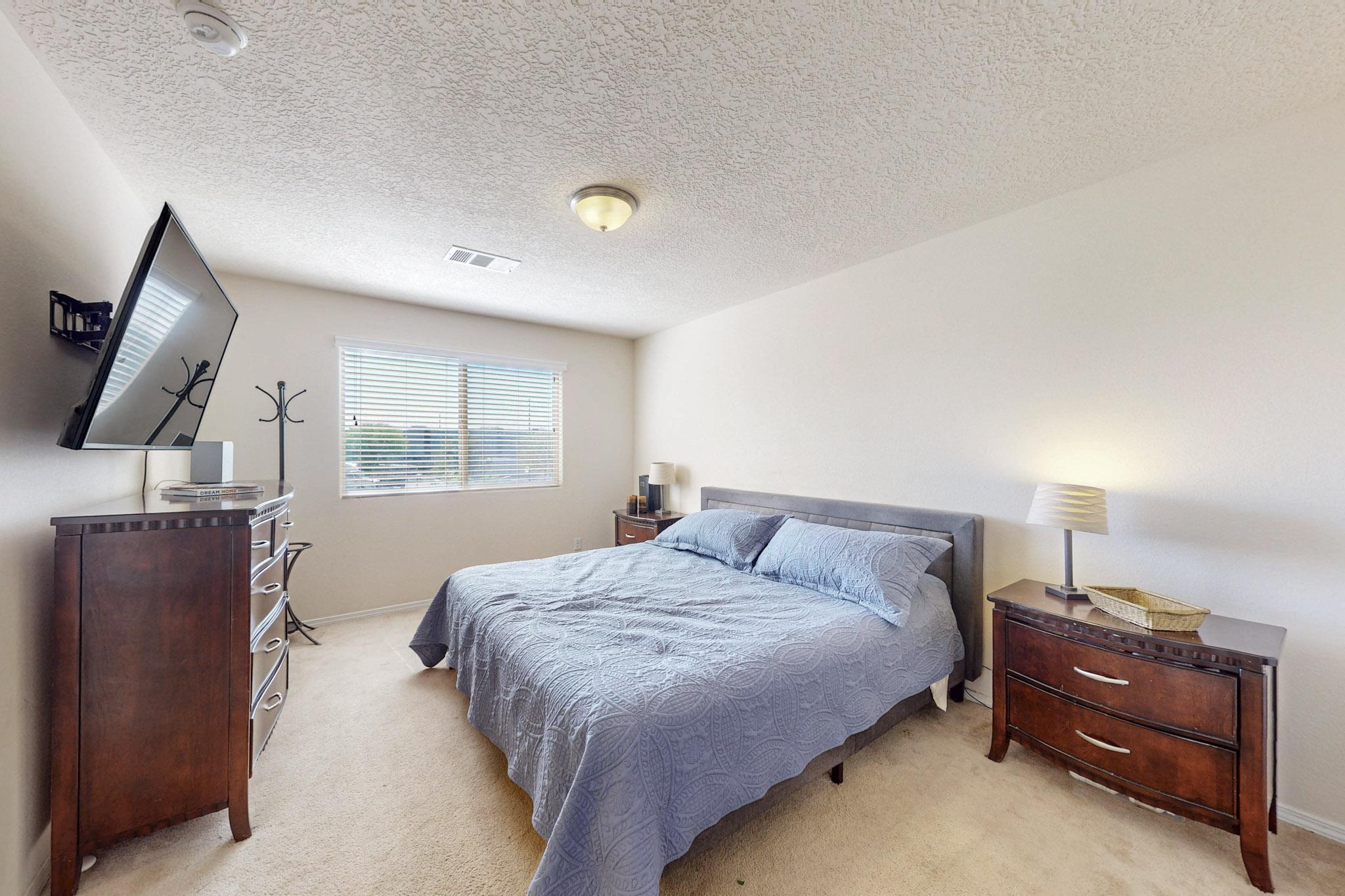 10809 CRISSY FIELD Way NE