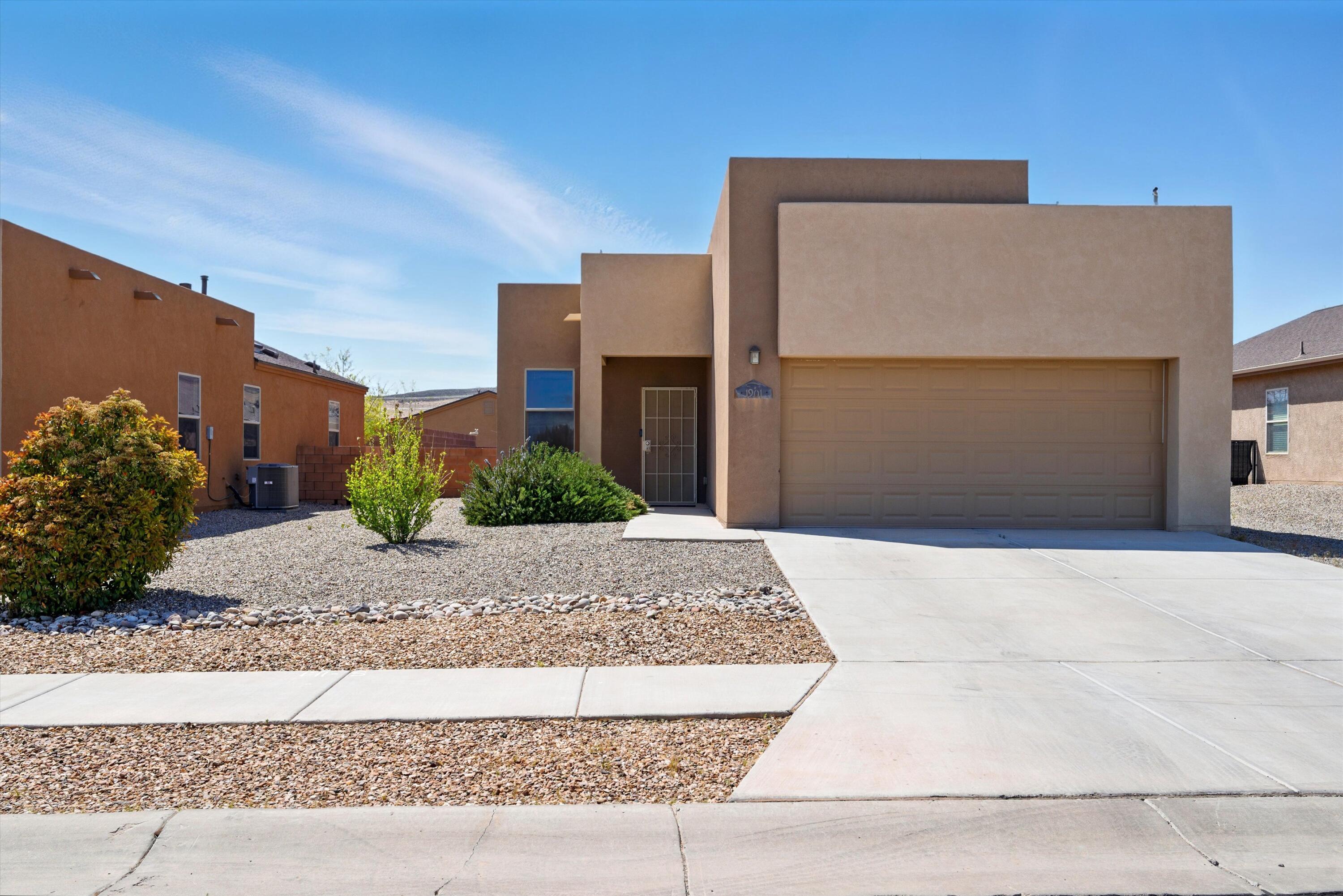 1901 CAMINO RINCON SW
