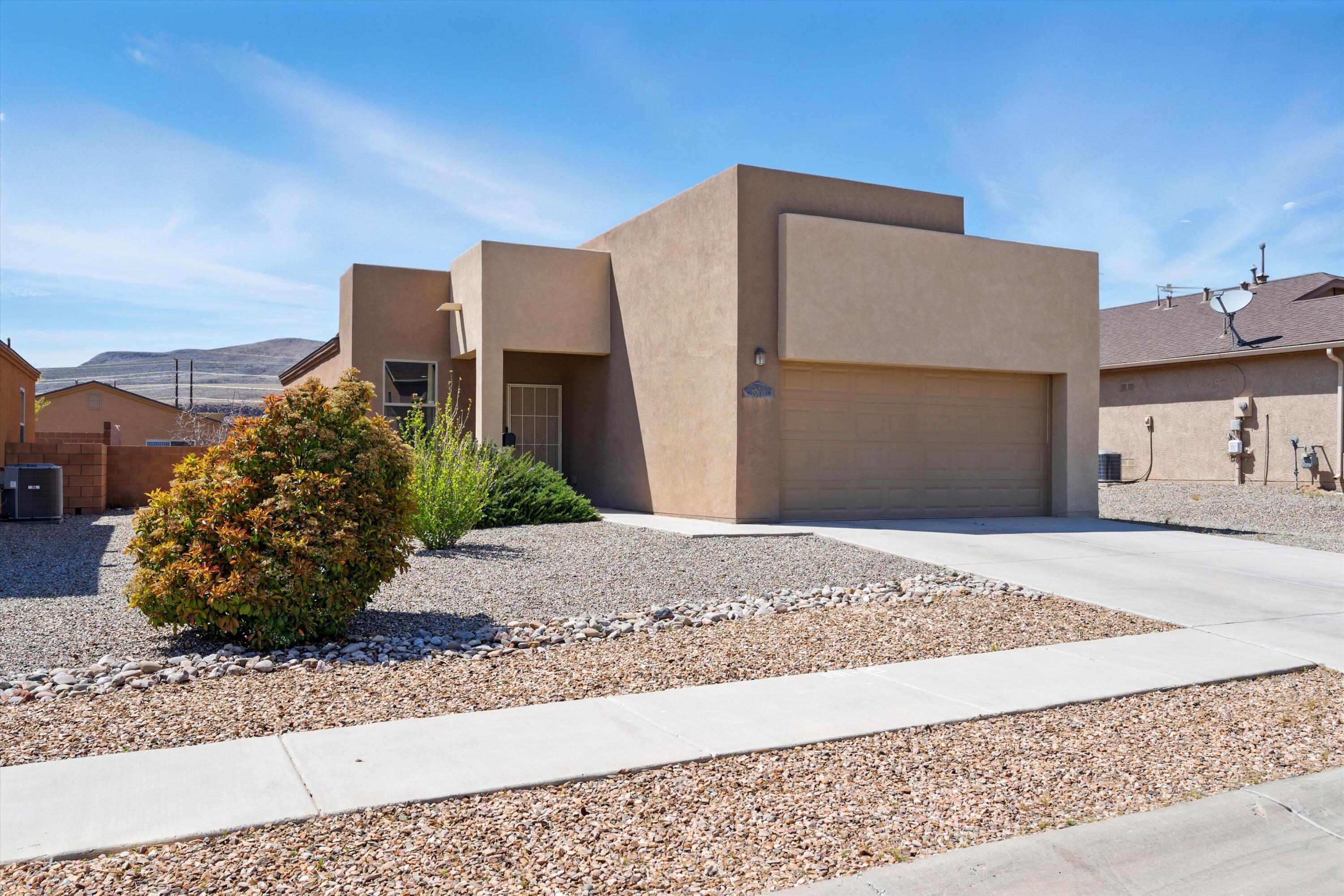 1901 CAMINO RINCON SW