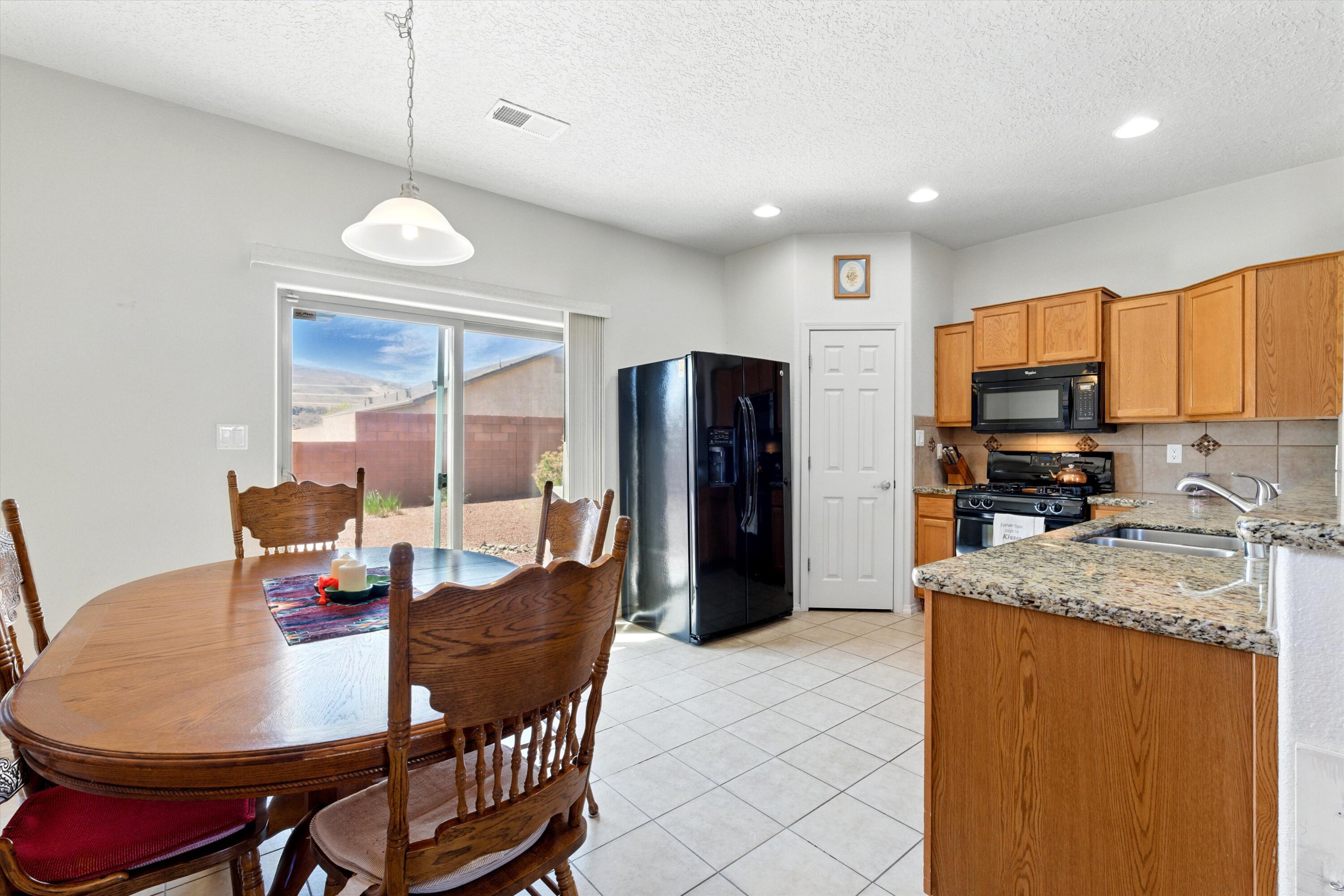 1901 CAMINO RINCON SW
