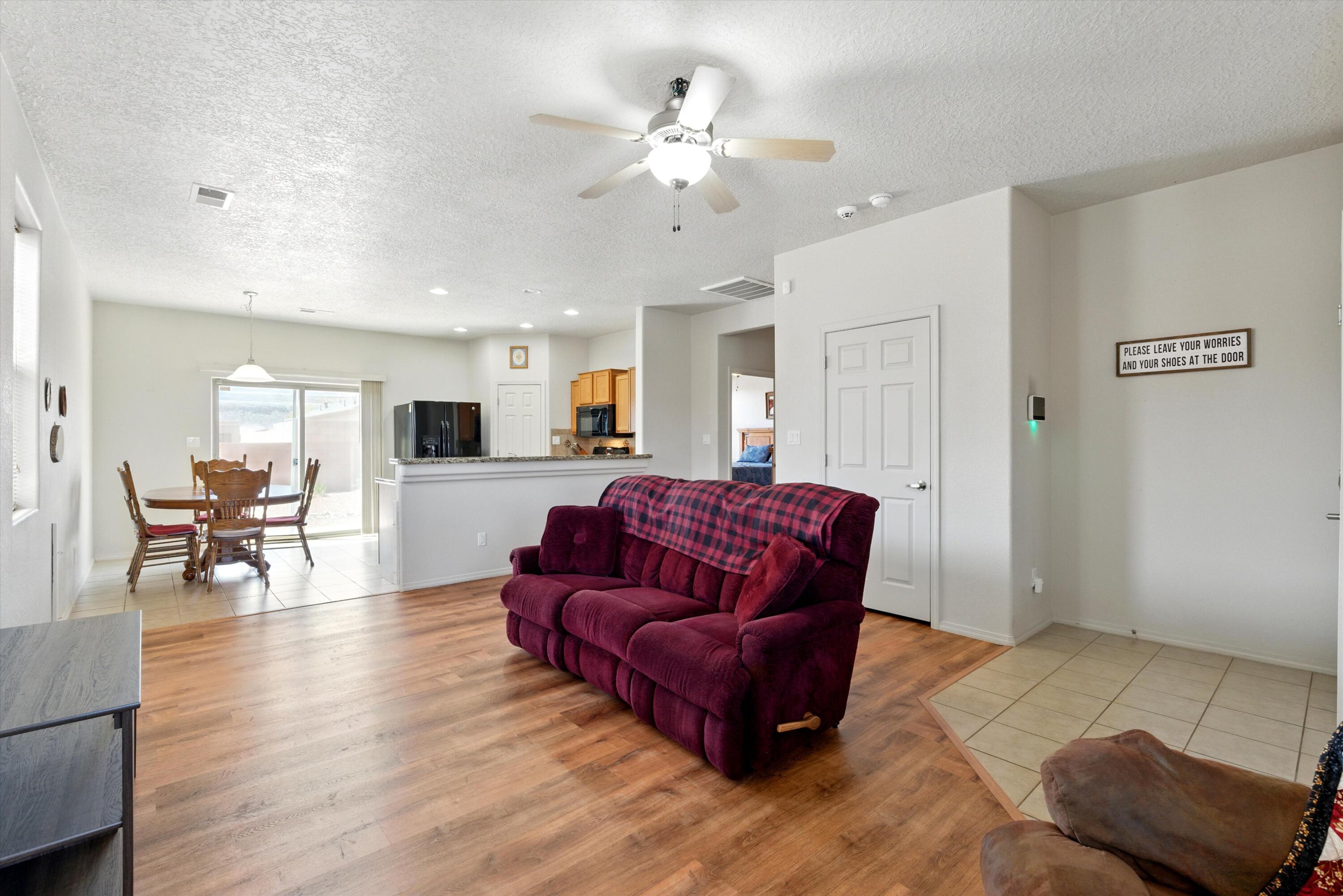 1901 CAMINO RINCON SW