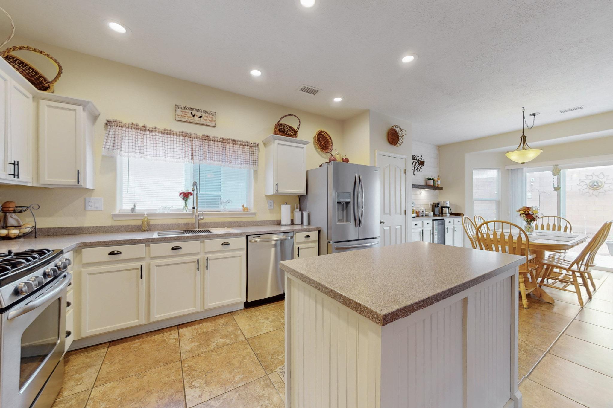 1037 CLEAR CREEK Court