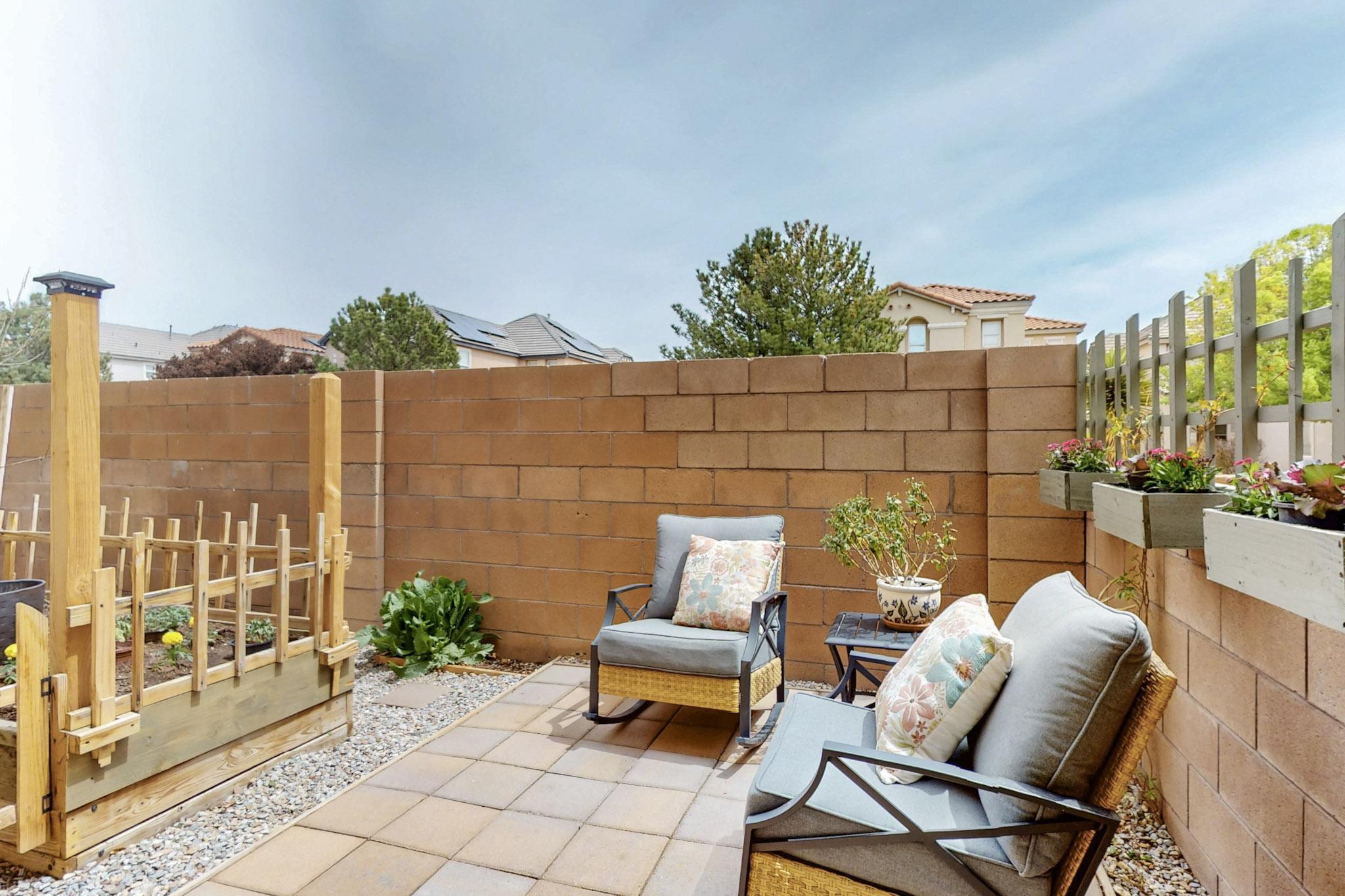 1037 CLEAR CREEK Court