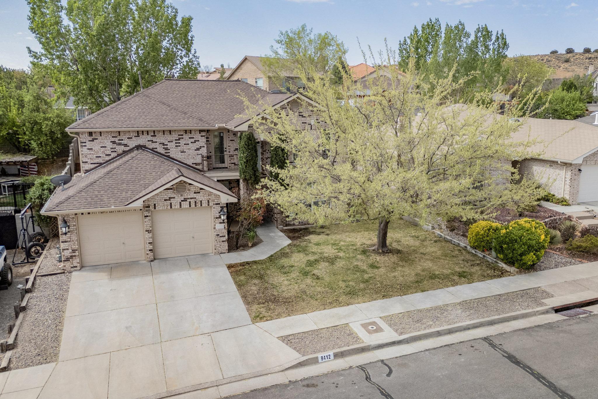 8412 Fairmont Drive NW