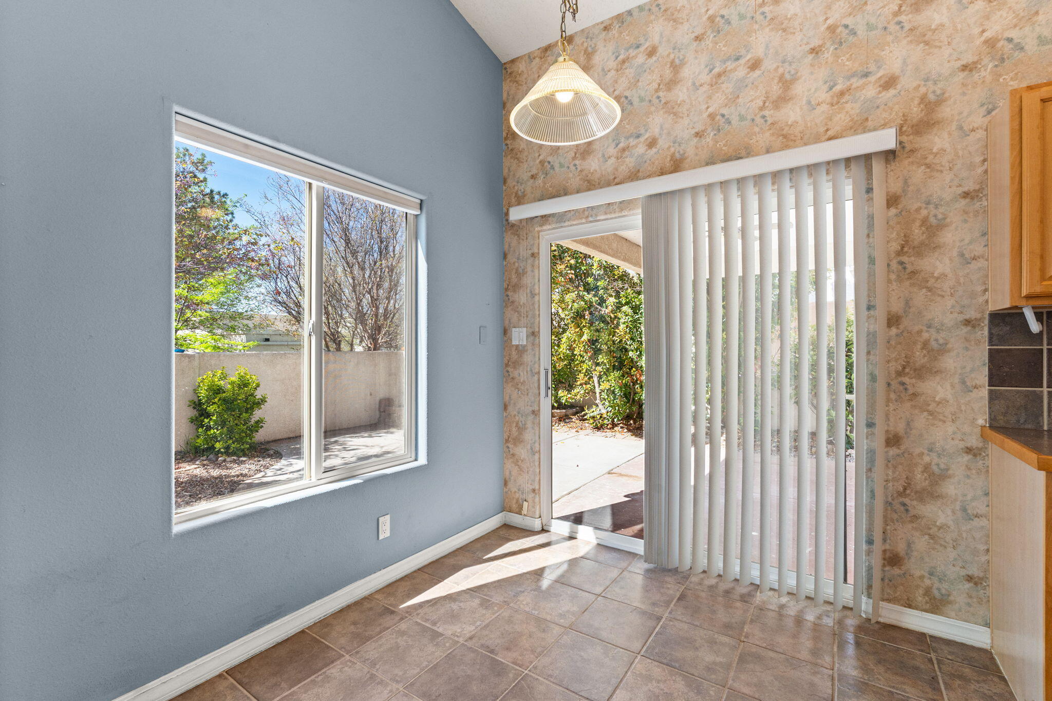 275 CHAPARRAL Loop SE