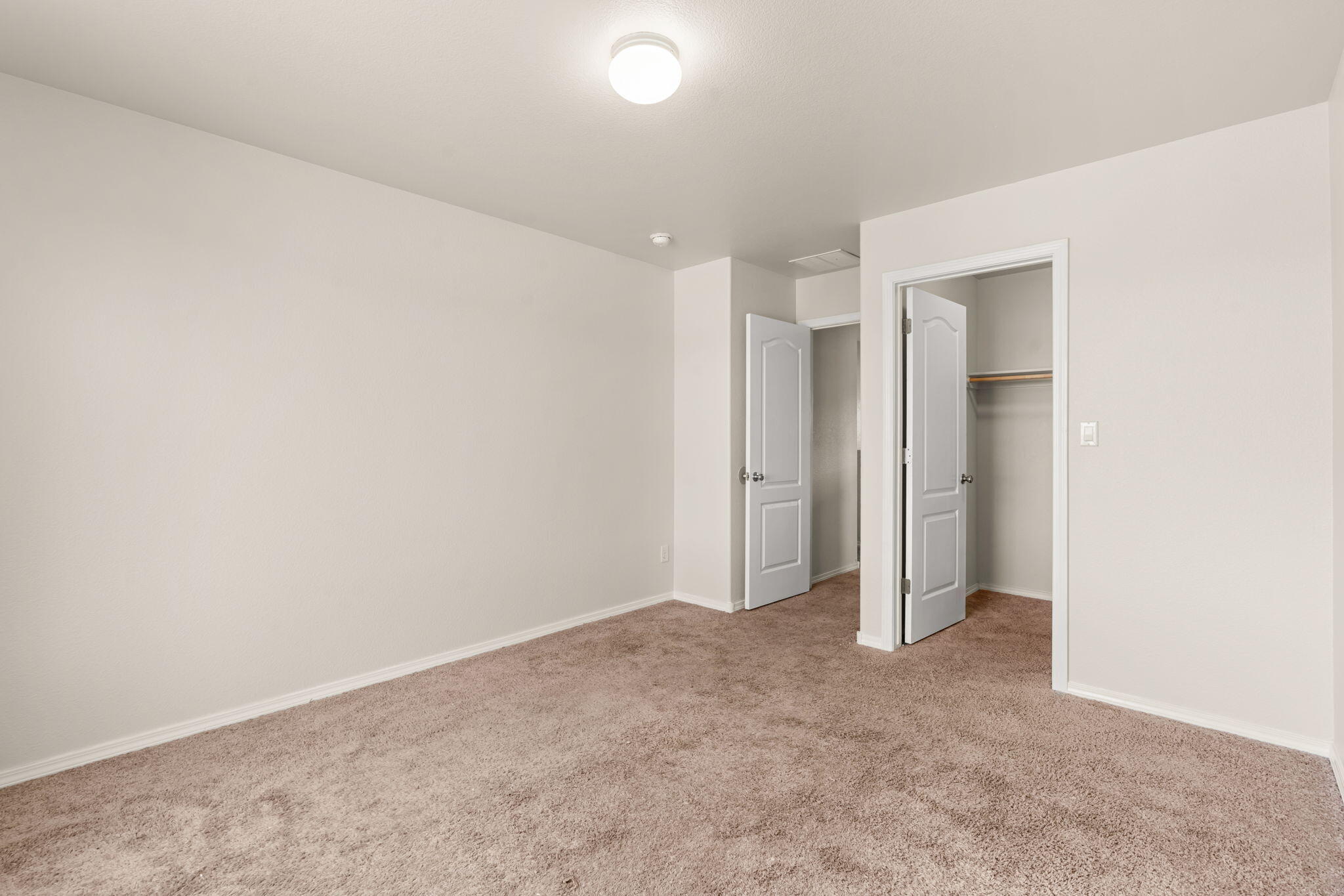 3016 PAUZA Drive SW