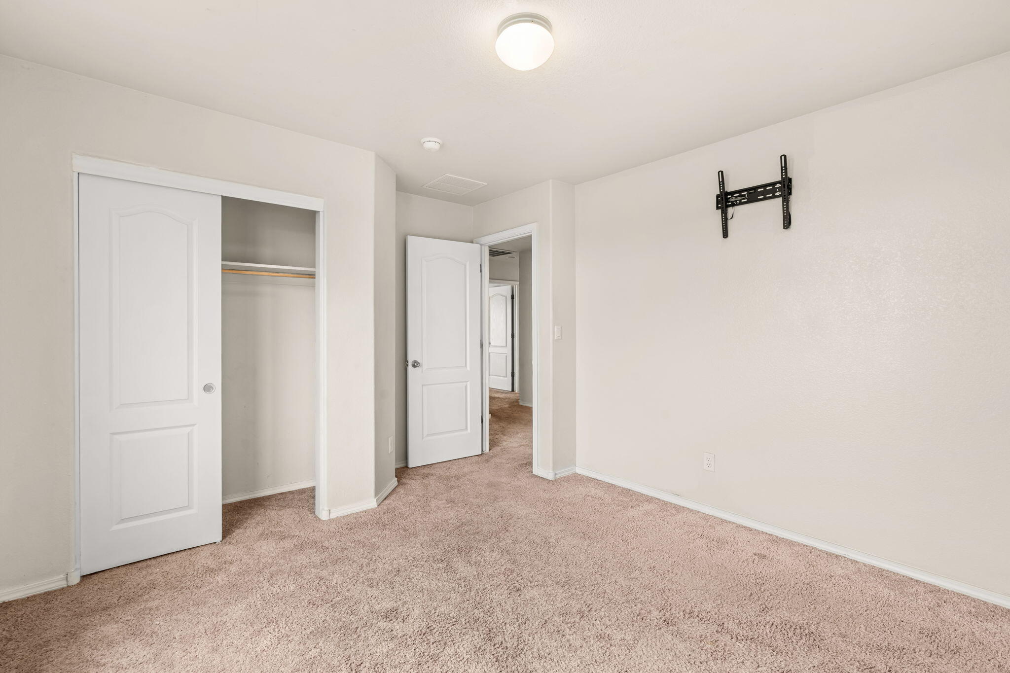3016 PAUZA Drive SW