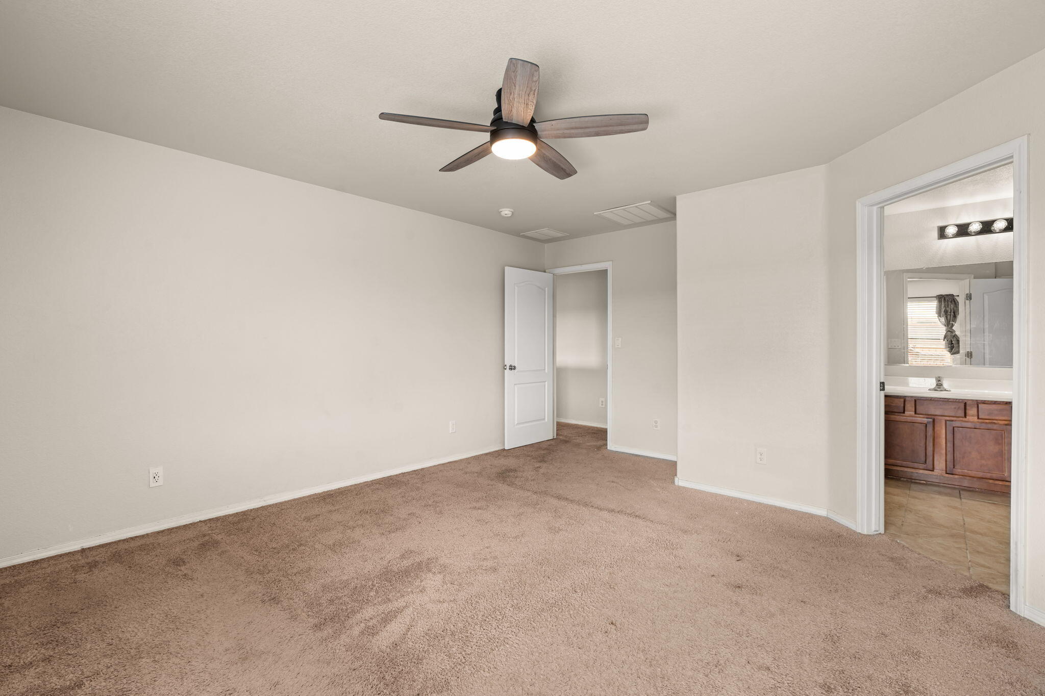 3016 PAUZA Drive SW