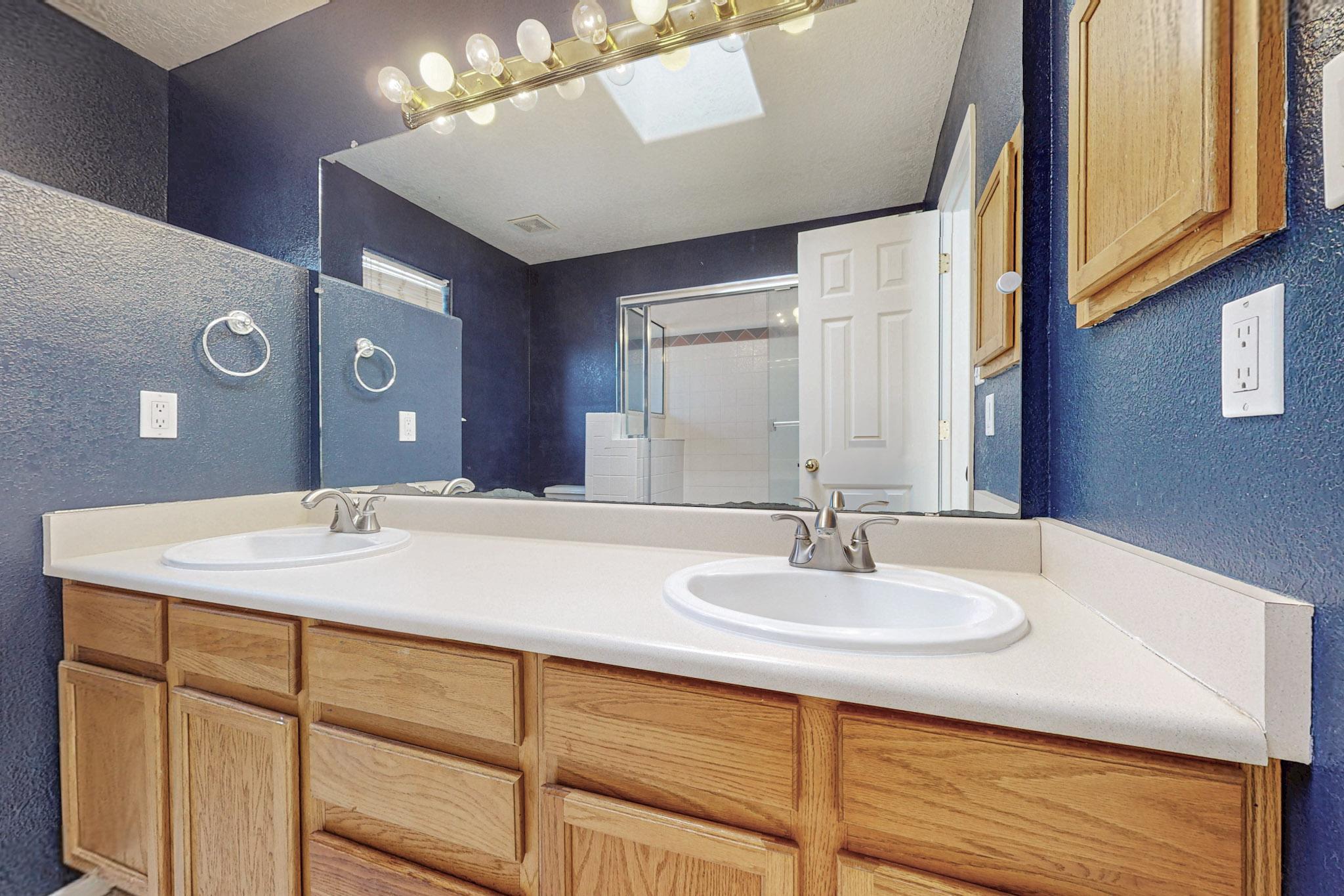 5219 CHRIS Court NW