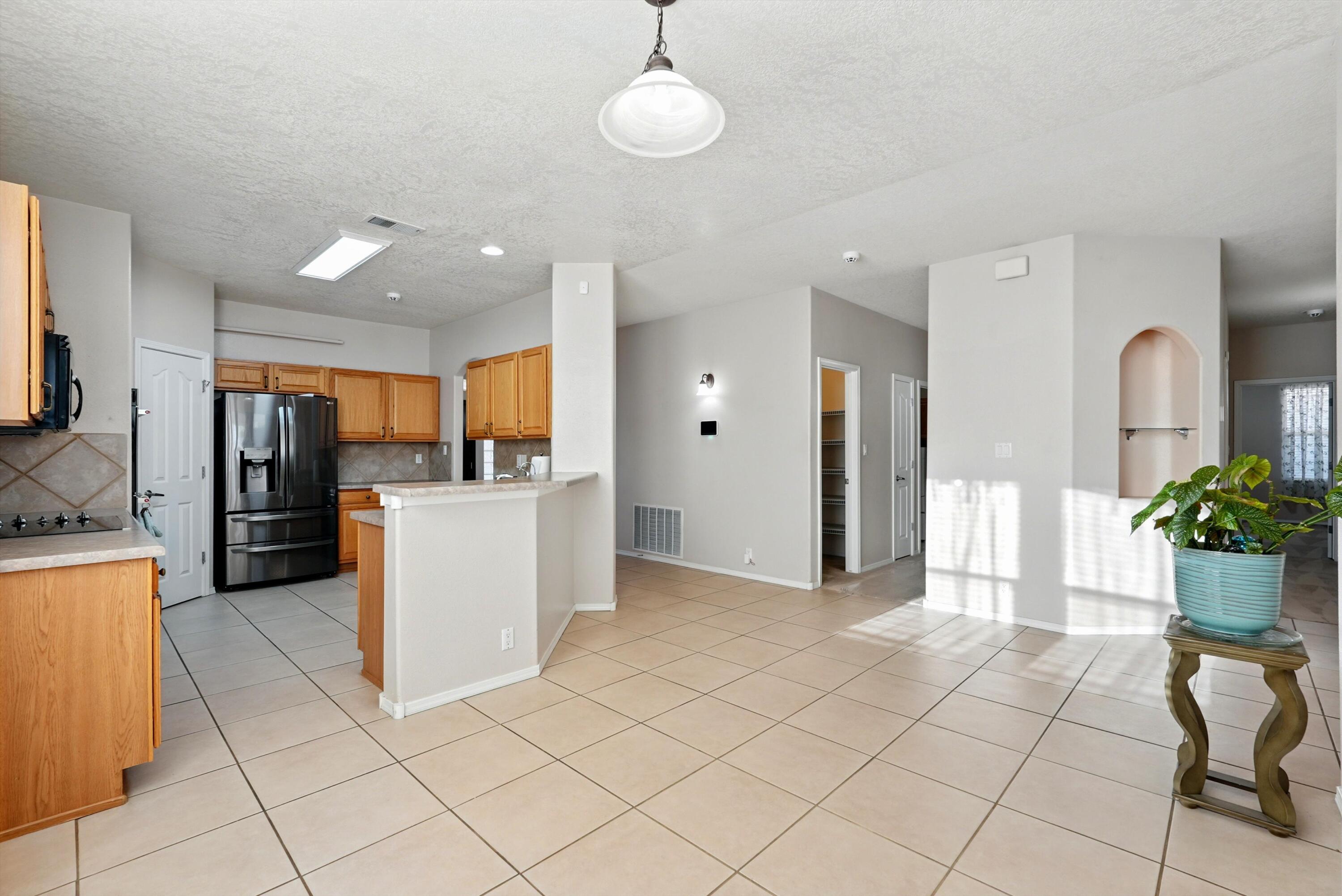 4952 NIGHT HAWK Drive NE