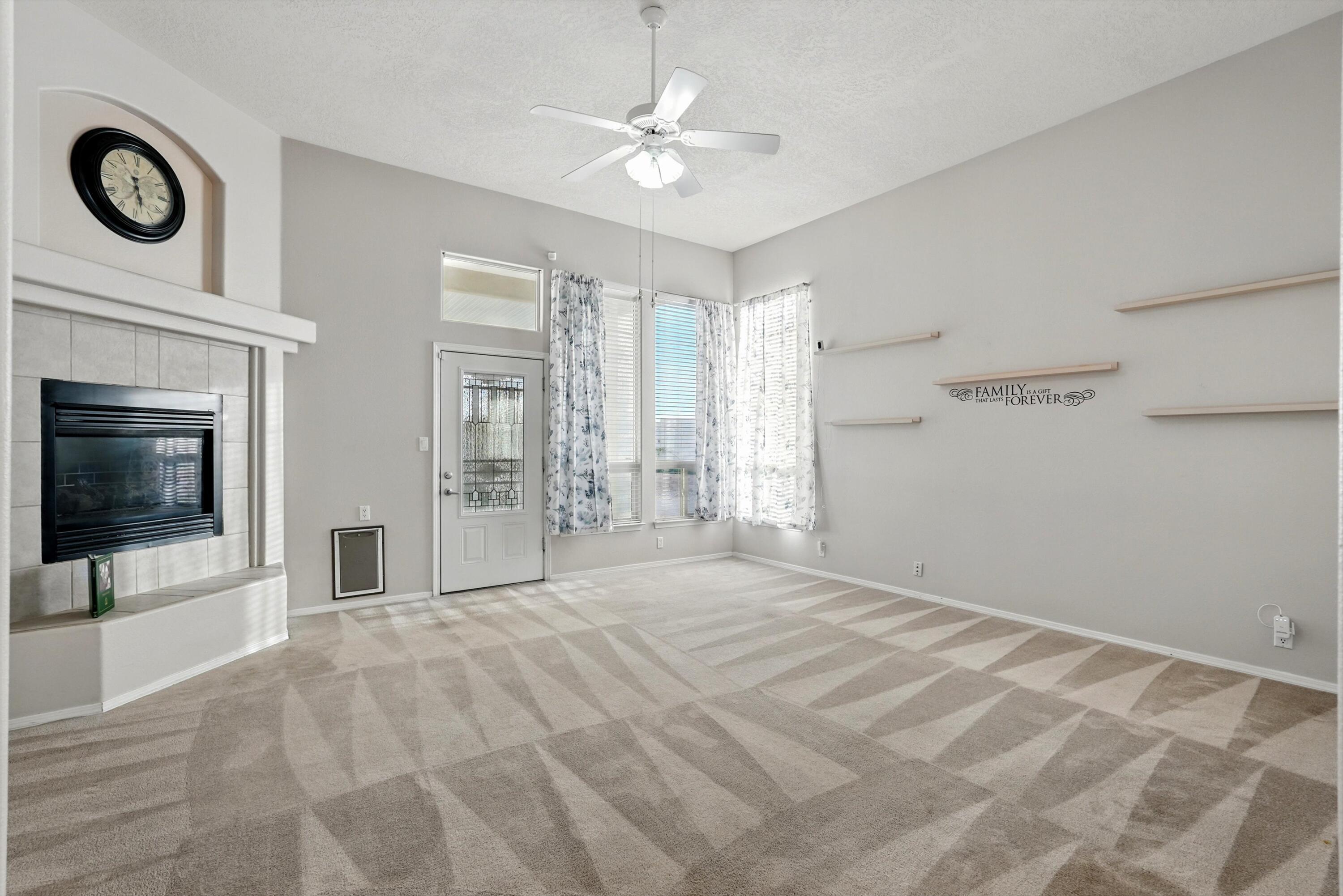 4952 NIGHT HAWK Drive NE