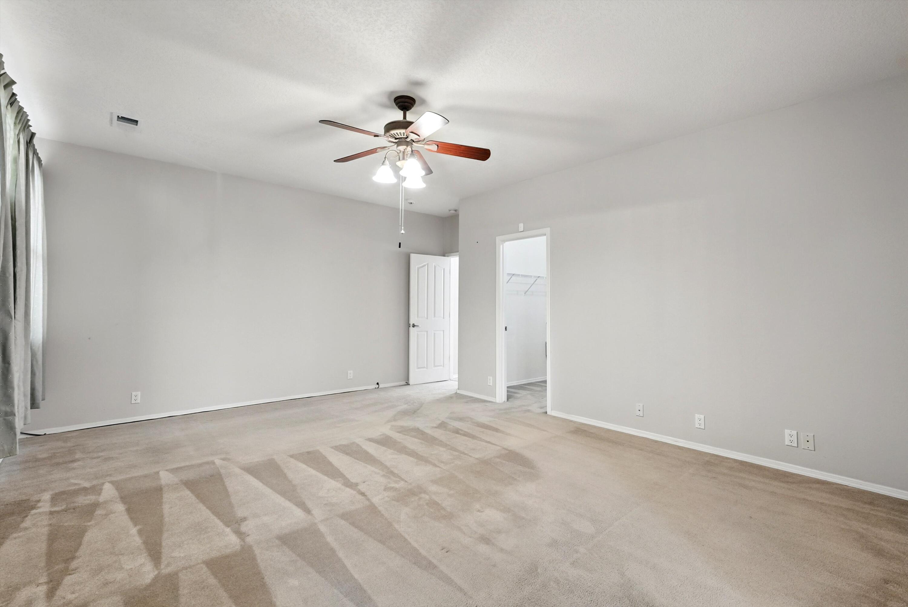 4952 NIGHT HAWK Drive NE