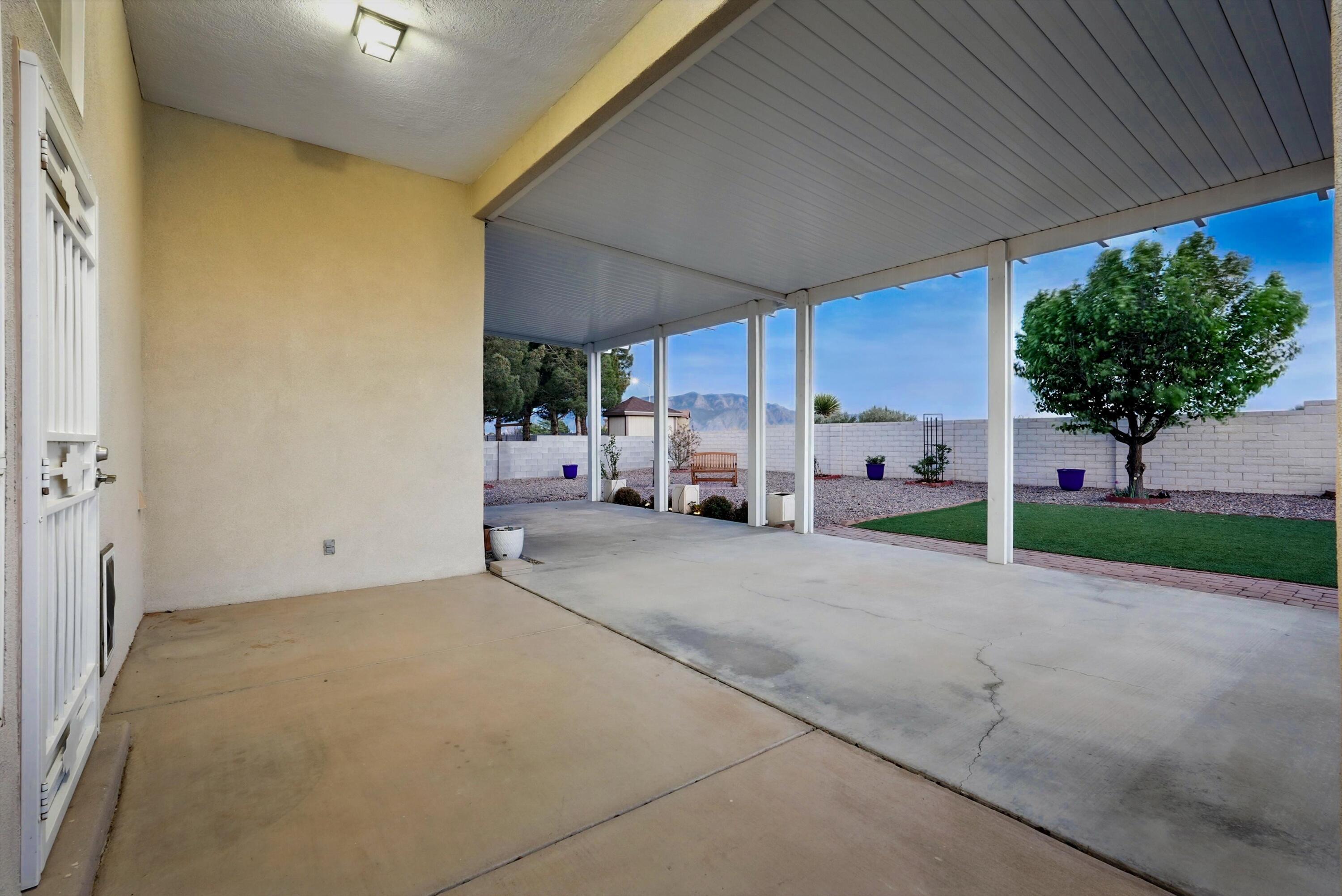 4952 NIGHT HAWK Drive NE