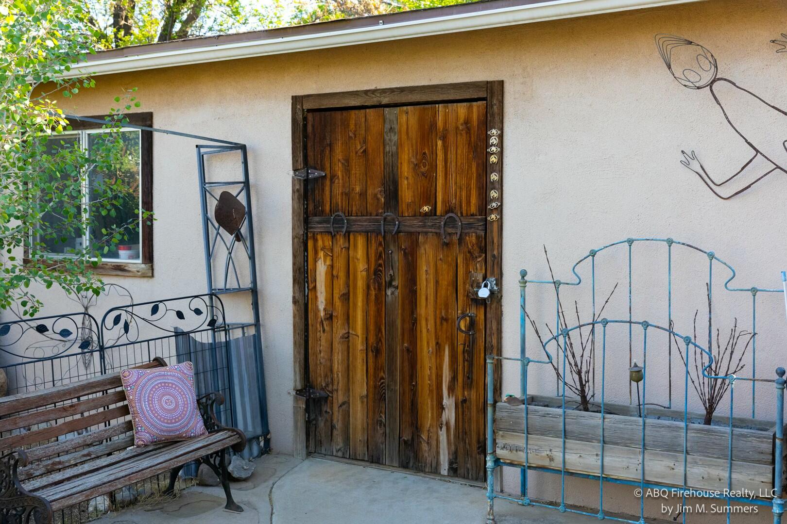 1023 ESPEJO Street NE