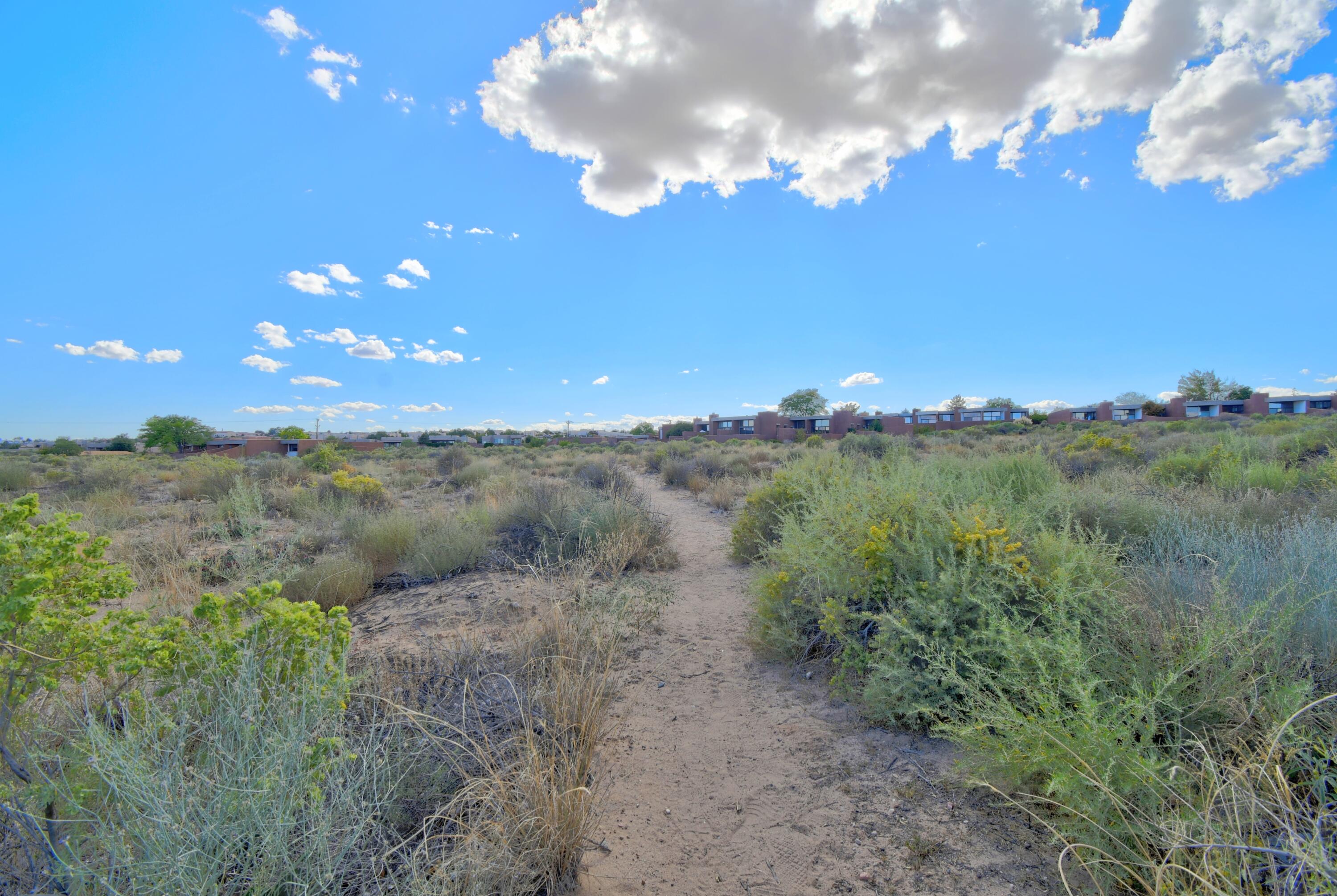 3 ARCO Court NW
