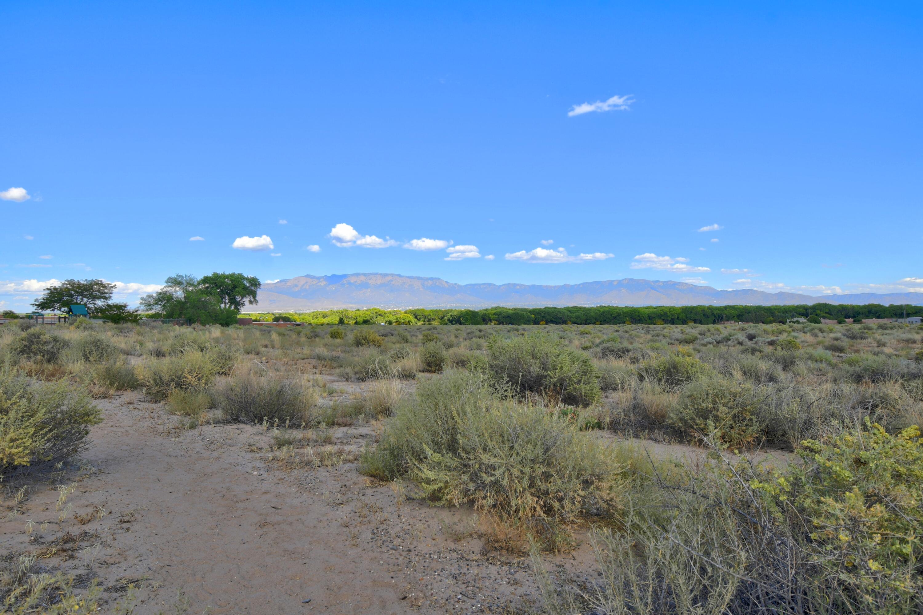 3 ARCO Court NW