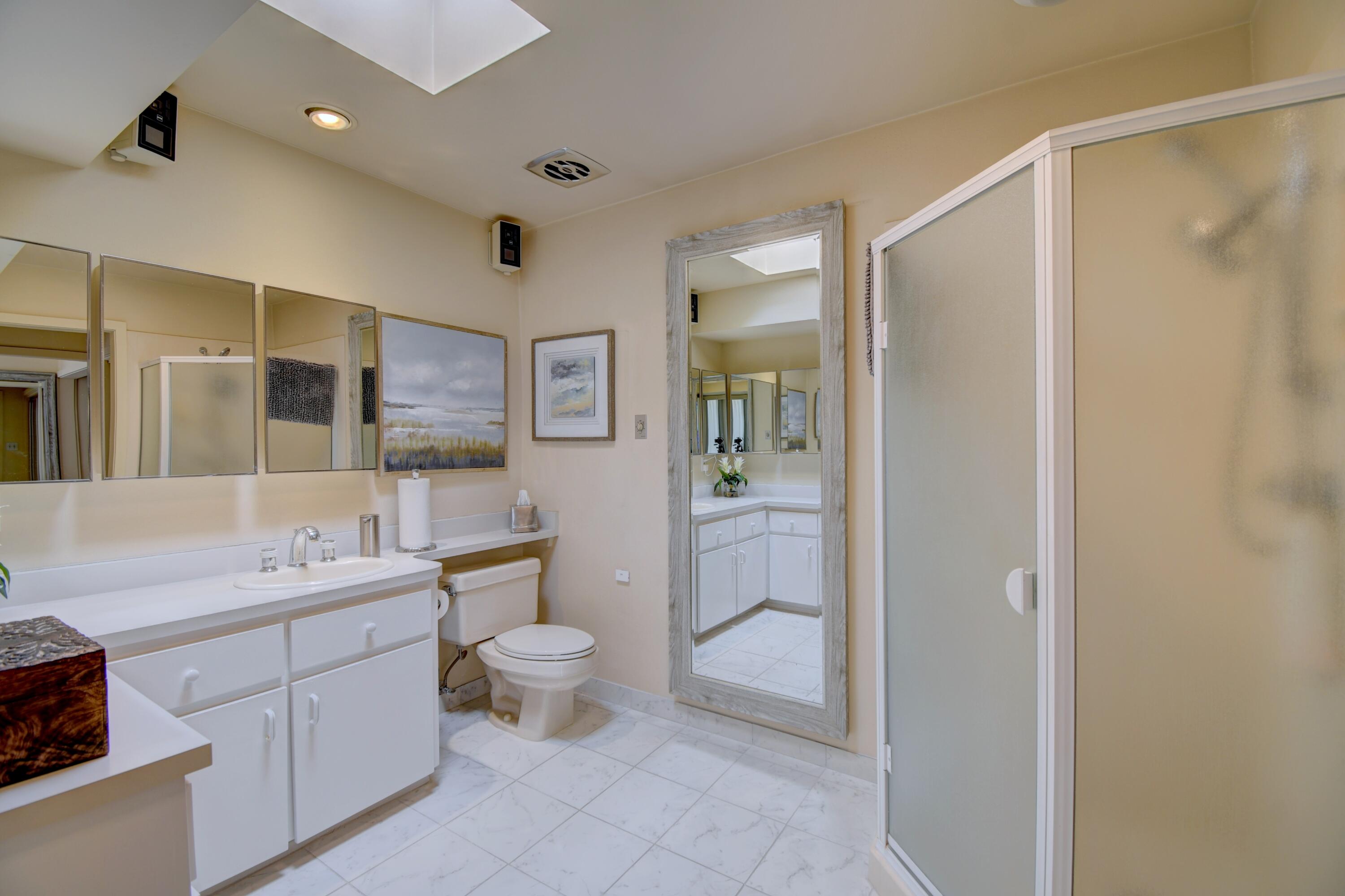 3 ARCO Court NW