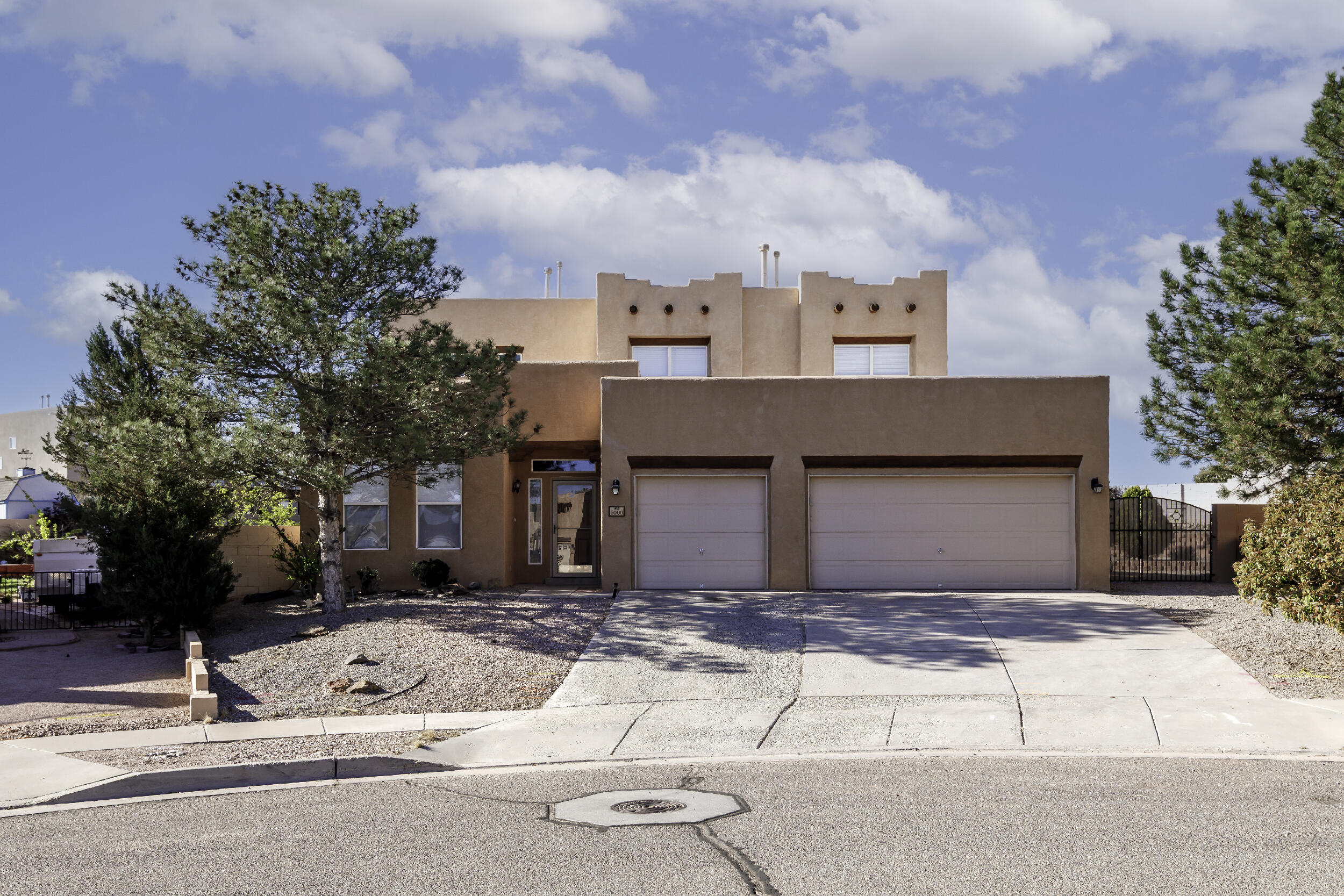 5000 NIGHT HAWK Drive NE