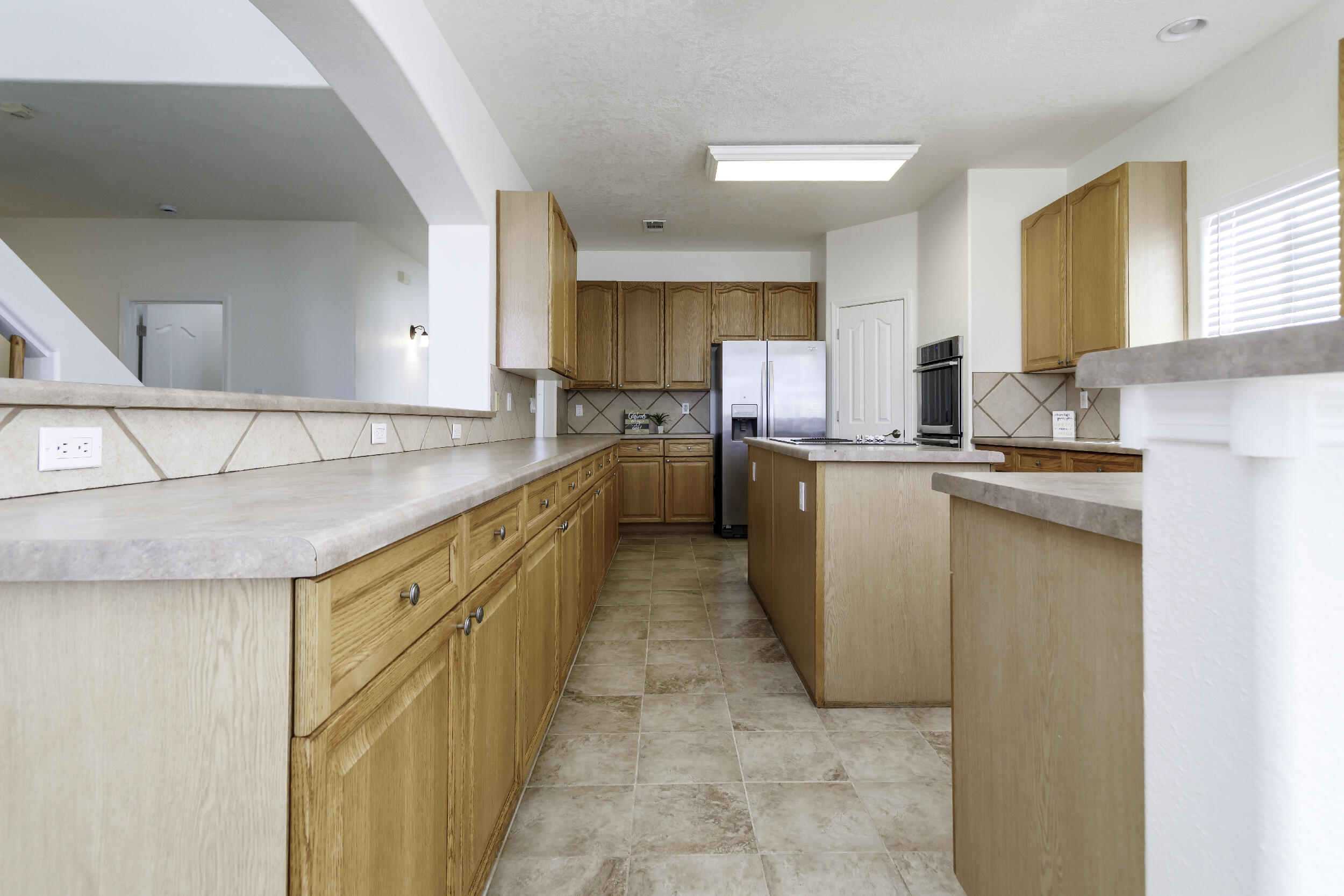 5000 NIGHT HAWK Drive NE