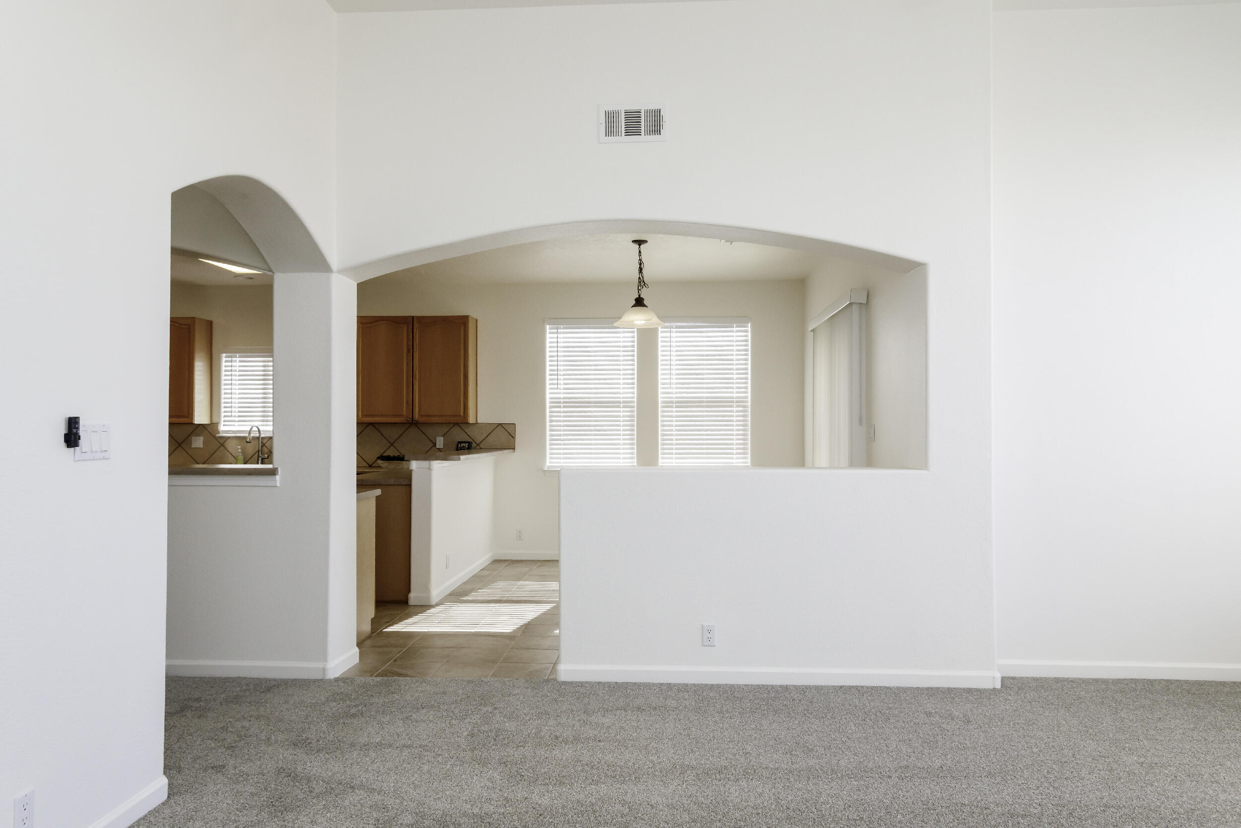 5000 NIGHT HAWK Drive NE