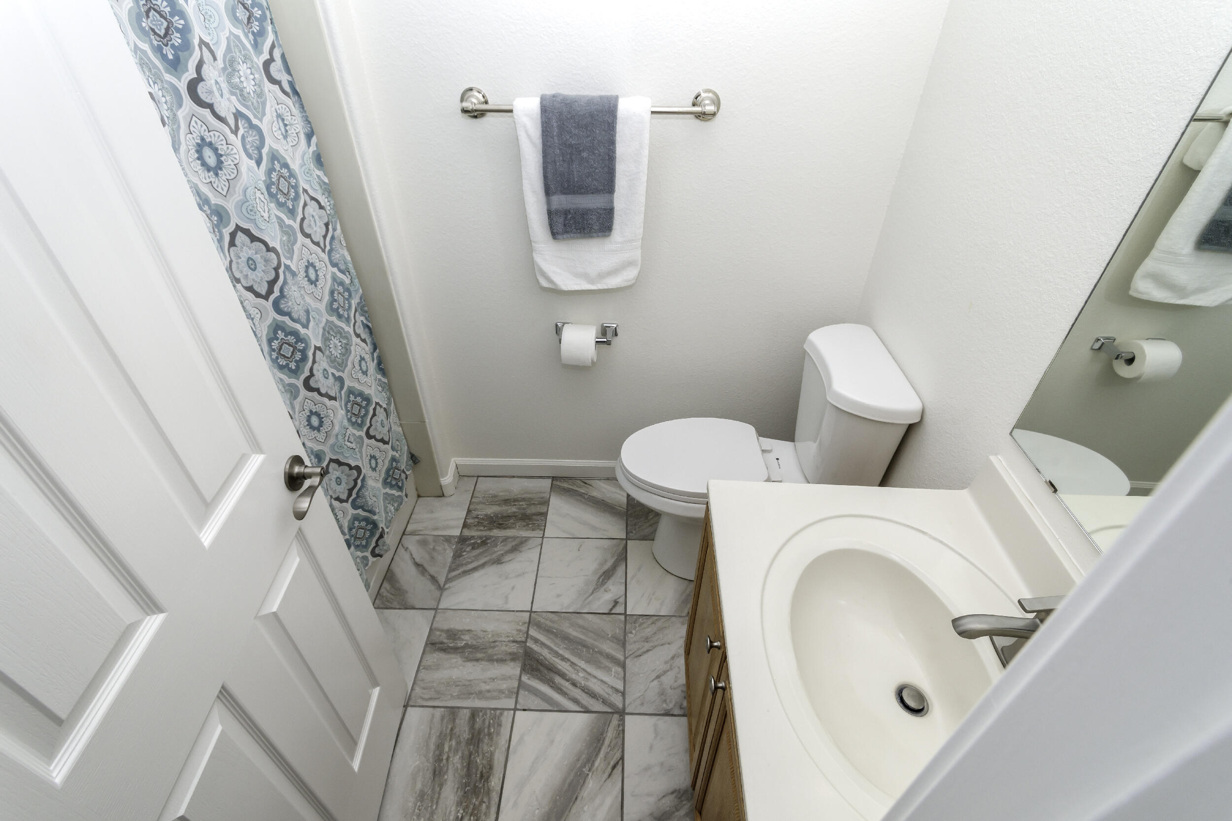 5000 NIGHT HAWK Drive NE