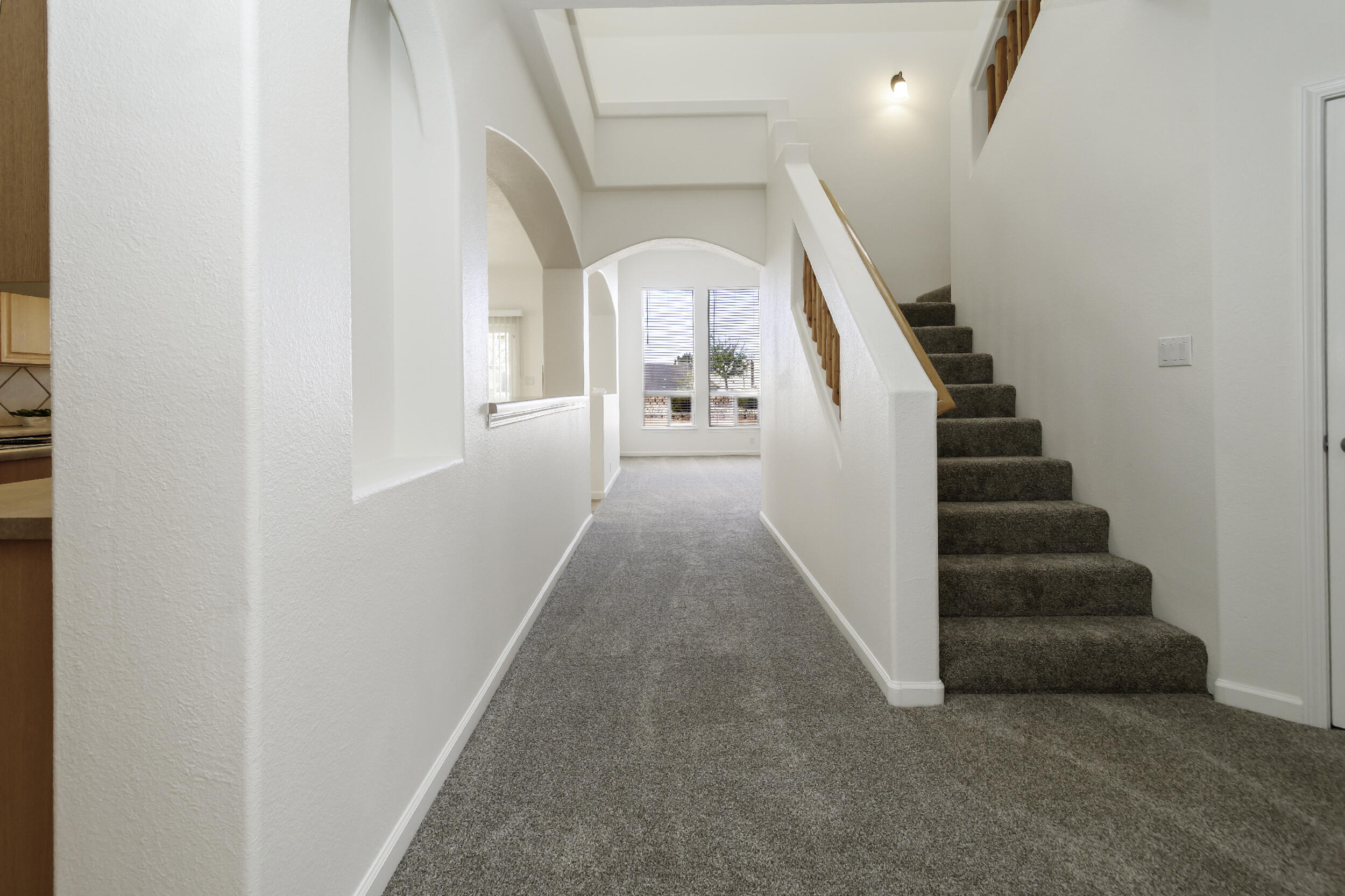 5000 NIGHT HAWK Drive NE