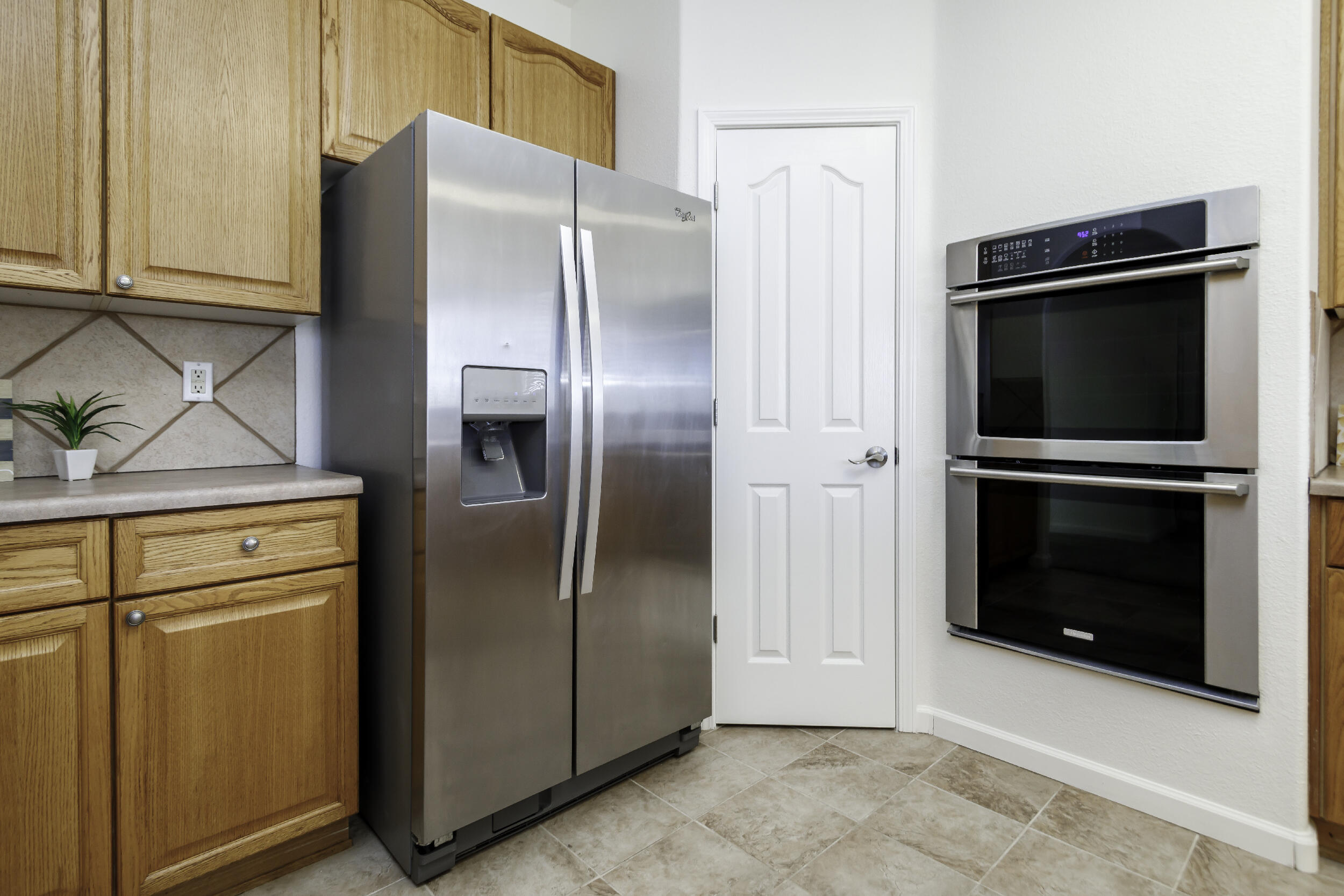 5000 NIGHT HAWK Drive NE