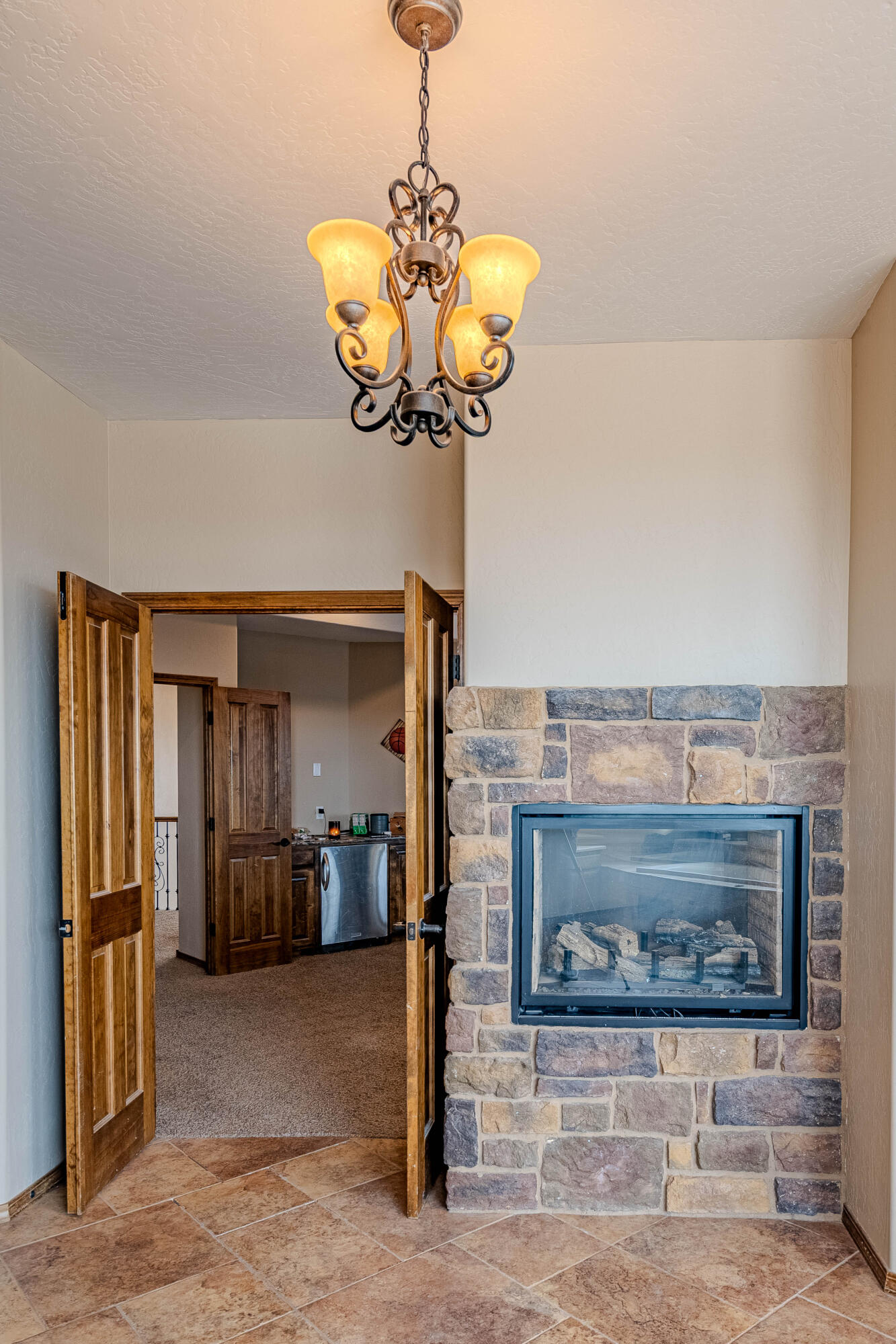 5016 FRONTIER Road NE