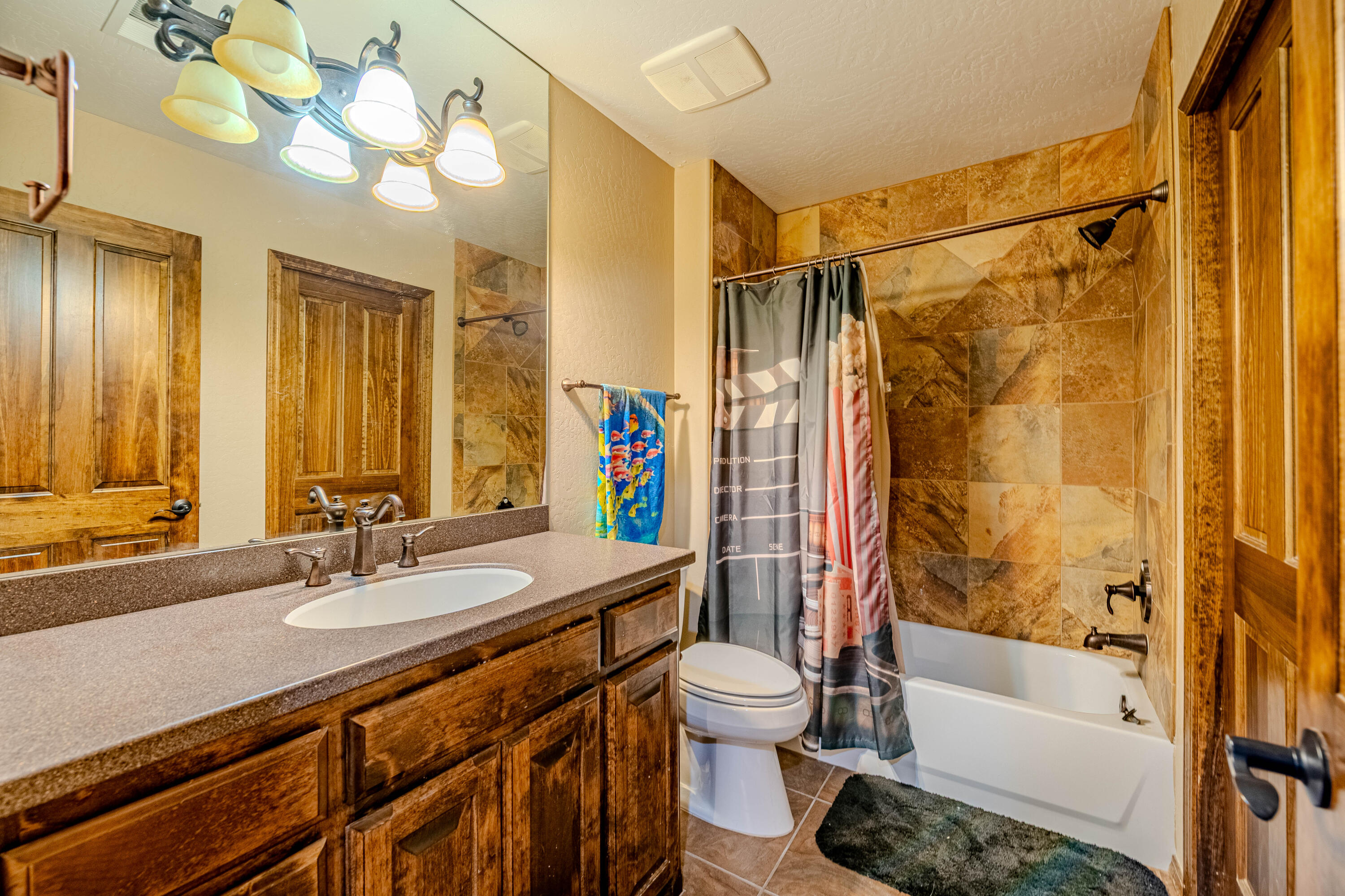 5016 FRONTIER Road NE