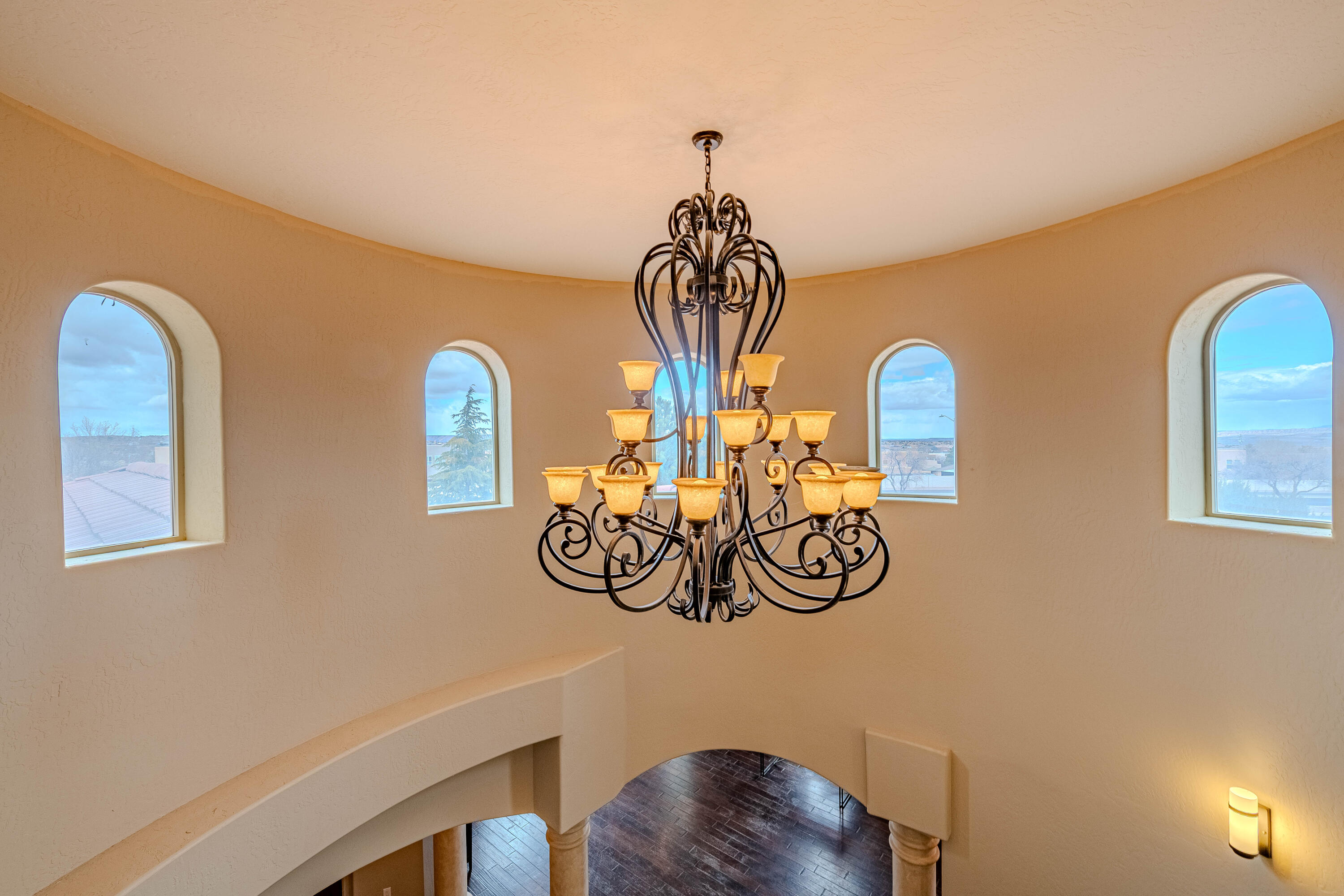 5016 FRONTIER Road NE